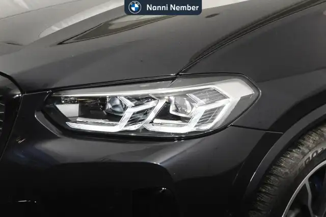 BMW X4 view 5