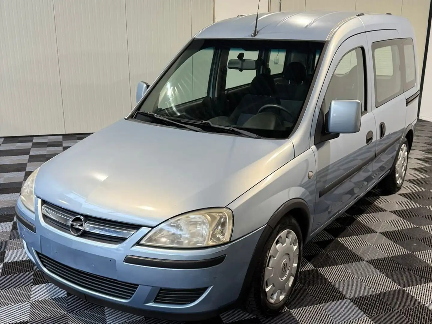 Opel Combo Tour 1.3 CDTi 5-zitplaatsen bj 2008 122000km Airco Gris - 1