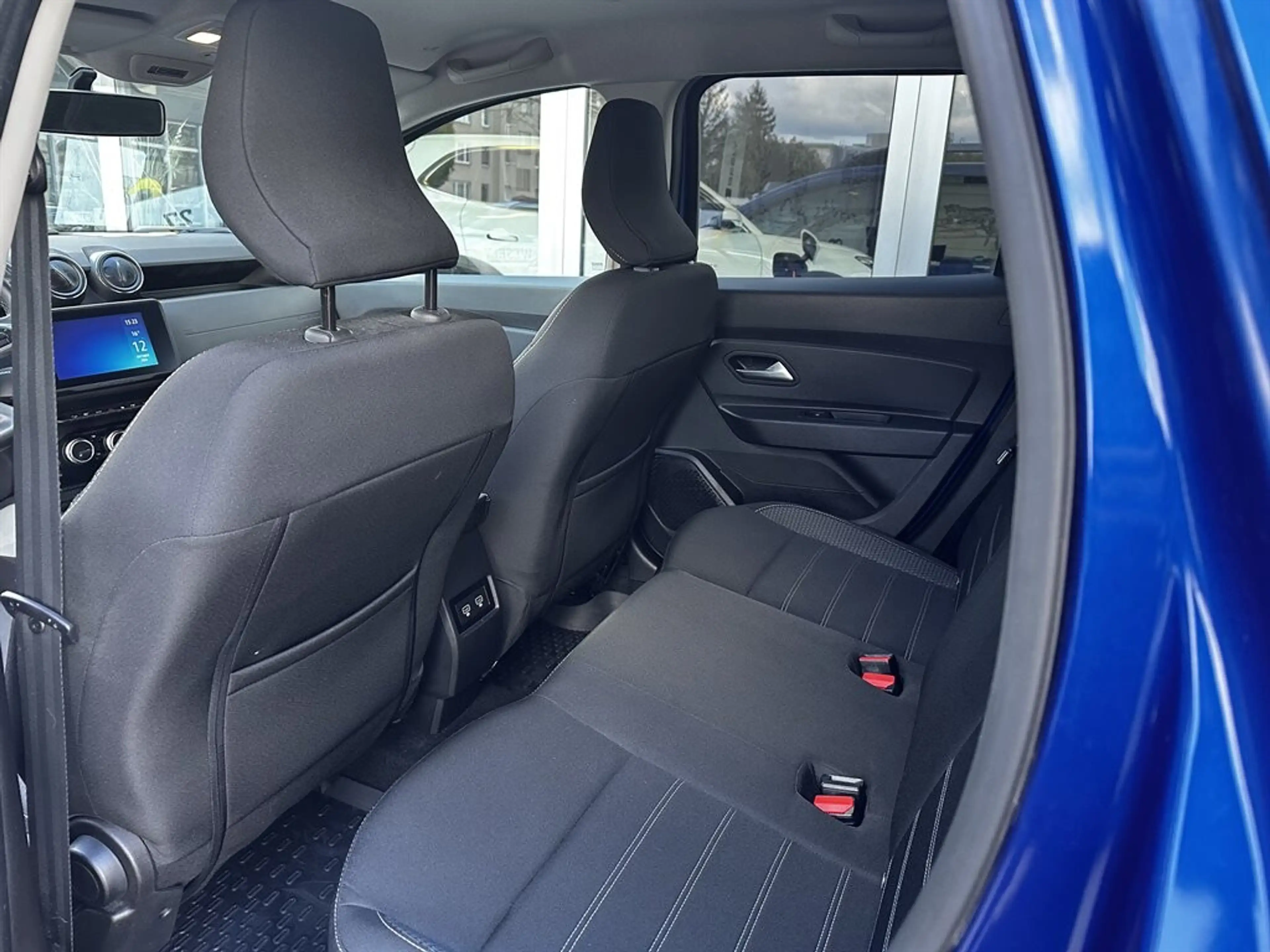 Dacia Duster TCe 150 PF 4WD Prestige — photo 9
