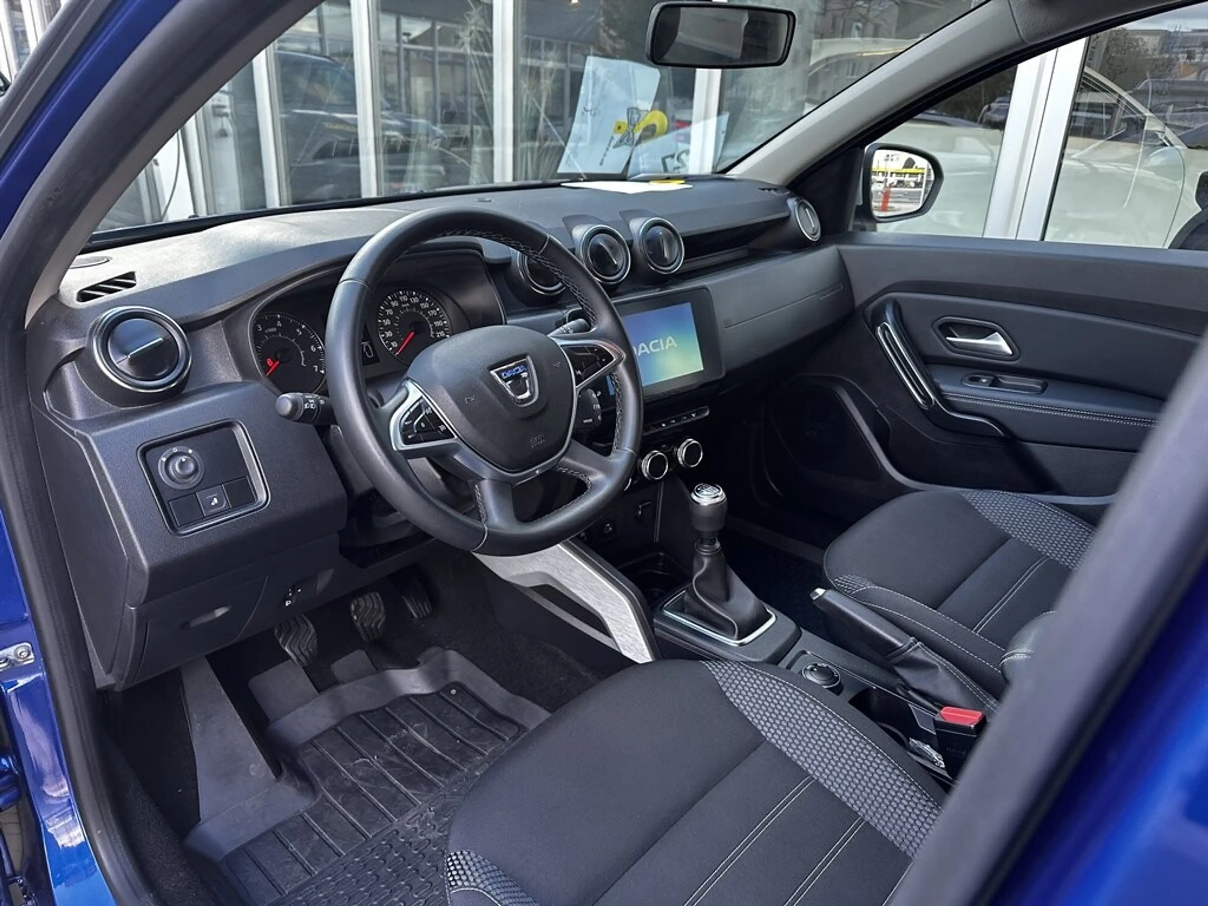 Dacia Duster TCe 150 PF 4WD Prestige — photo 4