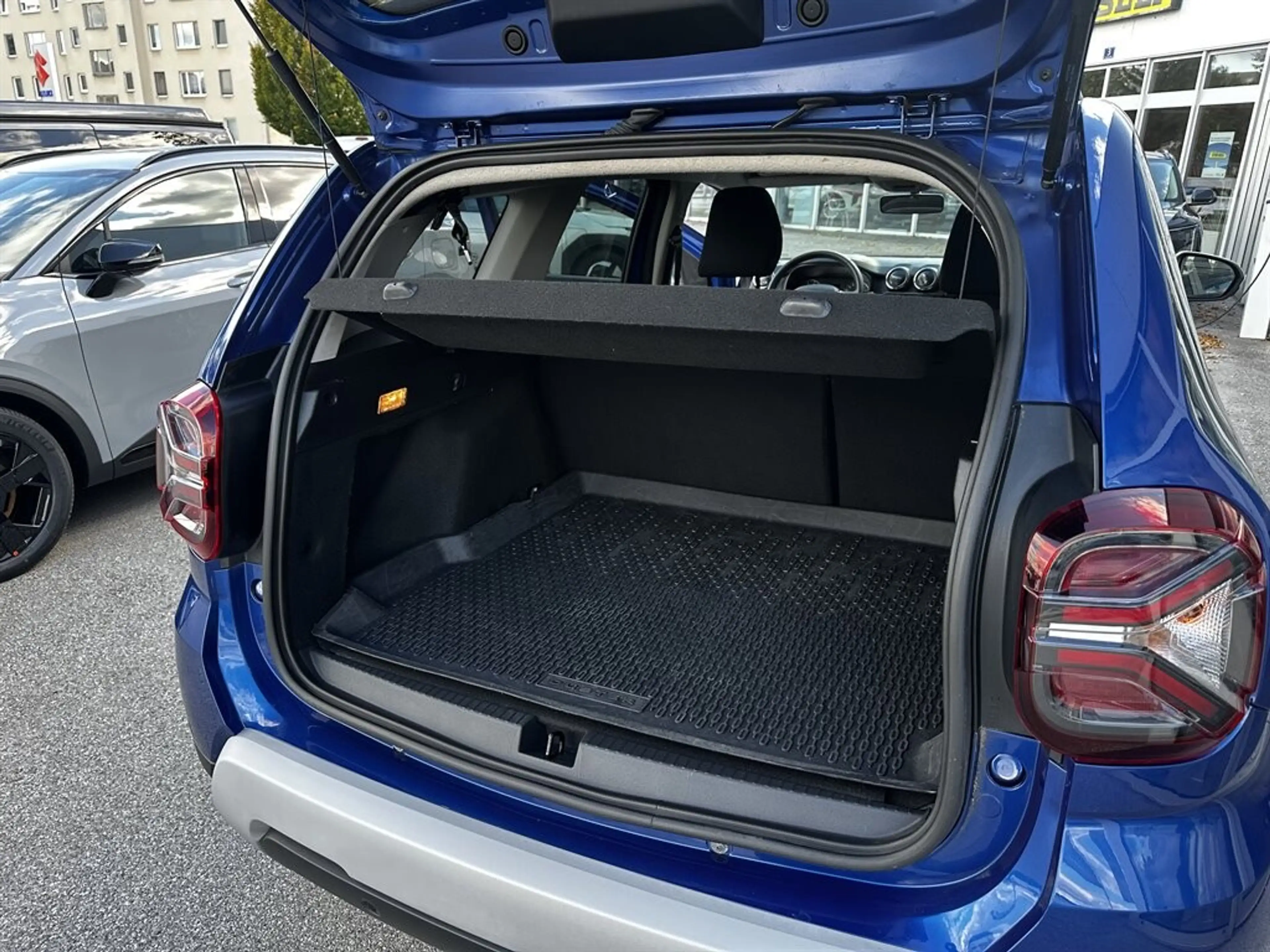 Dacia Duster TCe 150 PF 4WD Prestige — photo 11