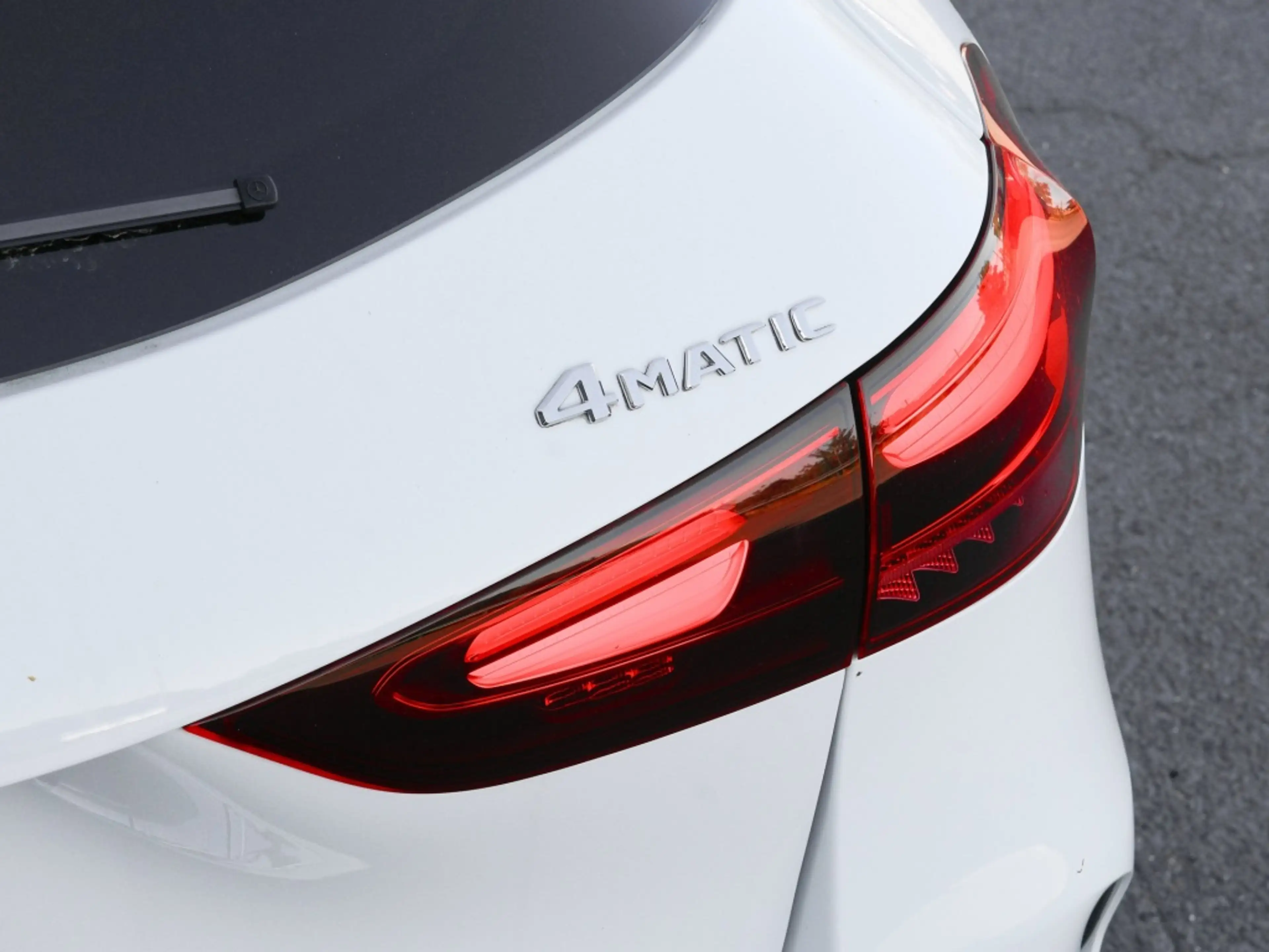 Mercedes-Benz GLA 220 d 4MATIC AMG-Sport+Pano+Distr+MLB+Night — photo 12