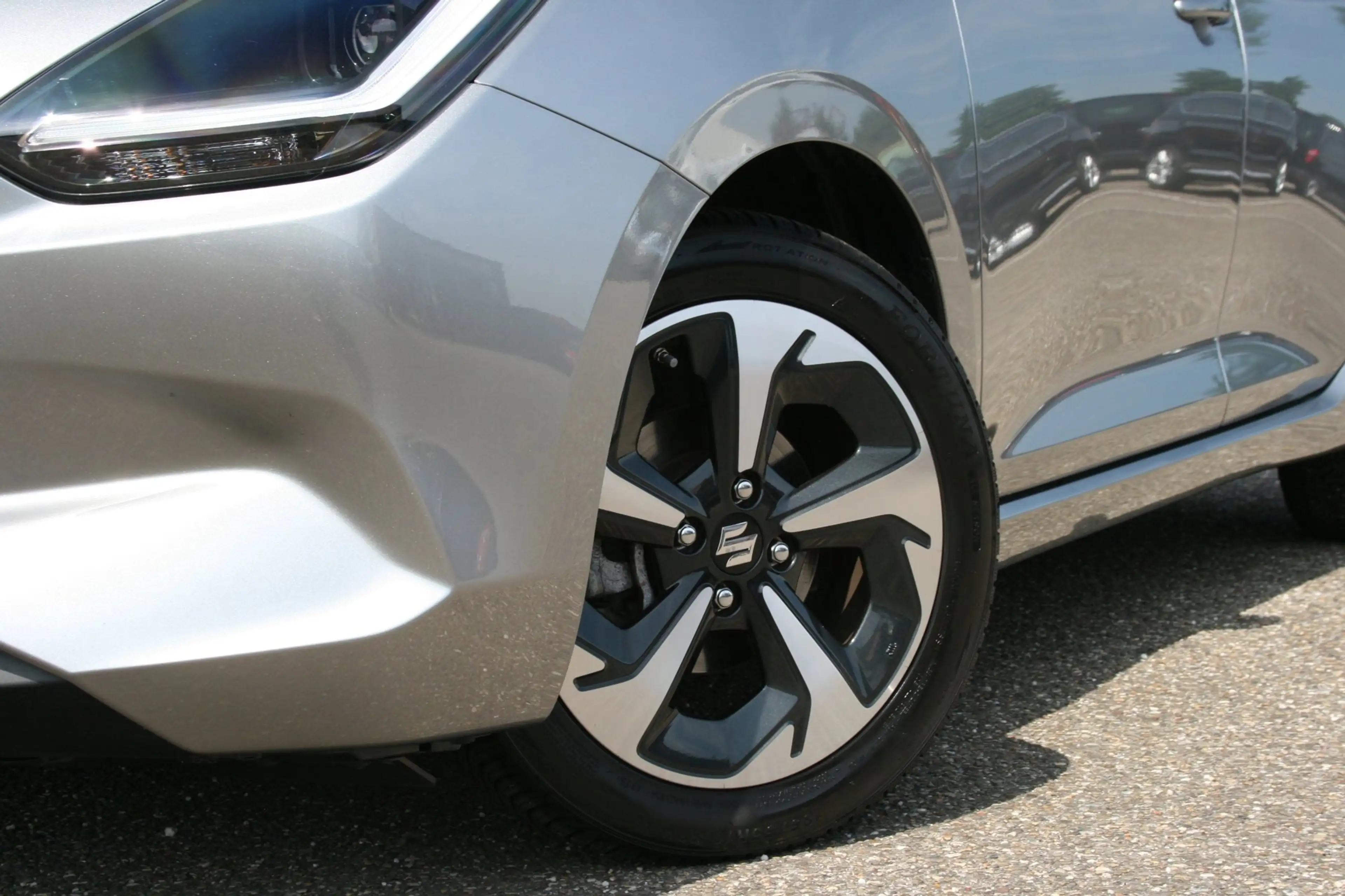 Suzuki Swift 1.2 Style Smart Hybrid — photo 19