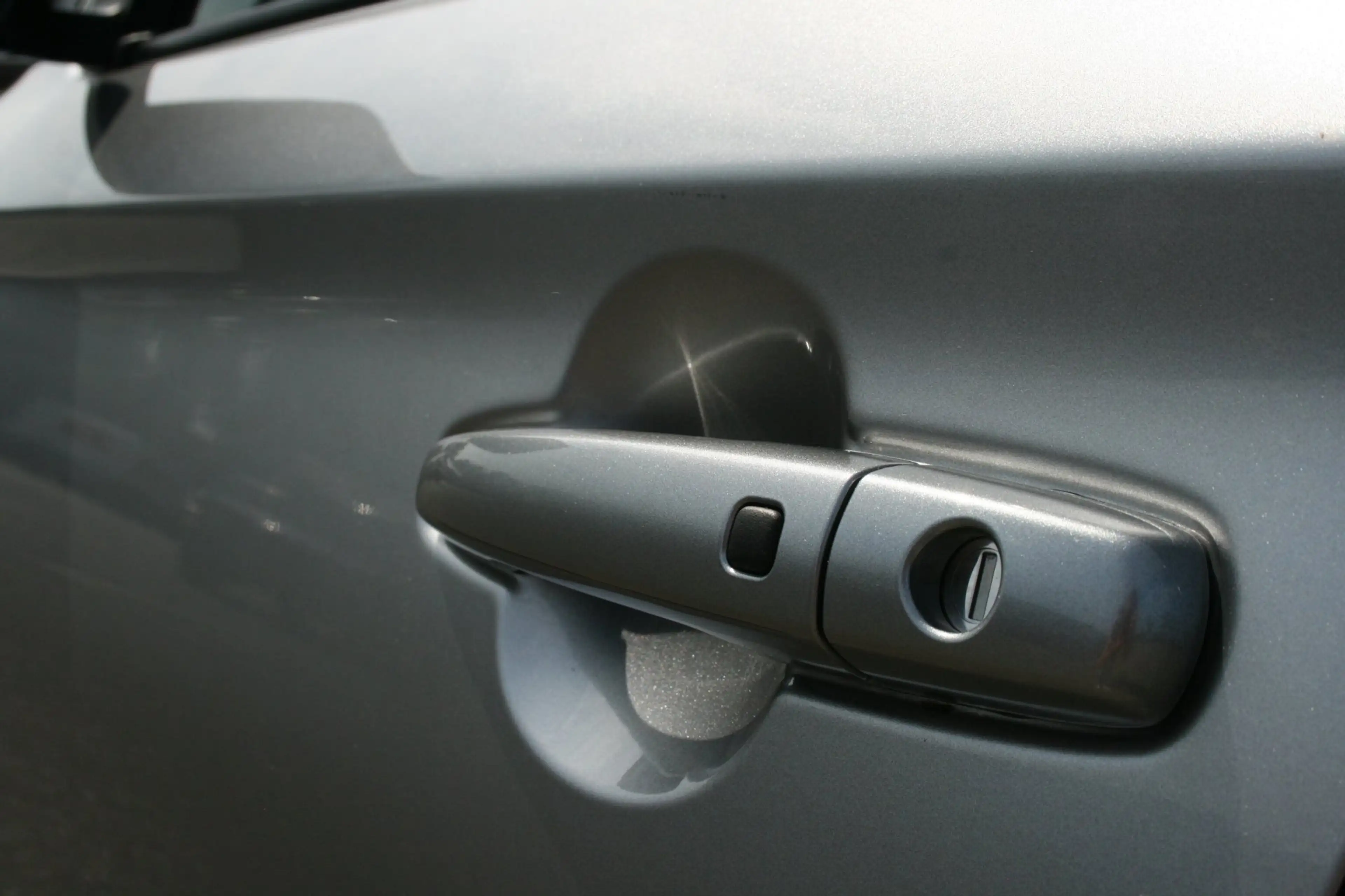 Suzuki Swift 1.2 Style Smart Hybrid — photo 21