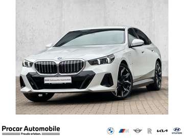 e xDrive M Sport AdapLED DA Prof PA+ B&W 21"