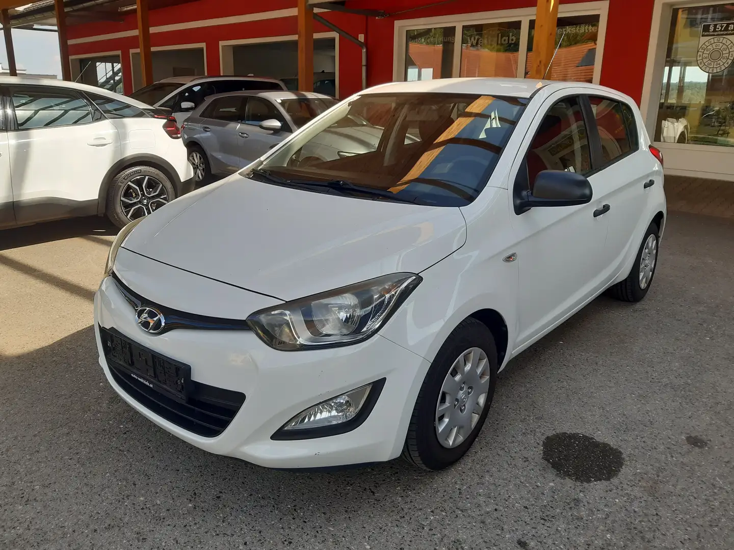 Hyundai i20 1,25 Life Blanco - 1