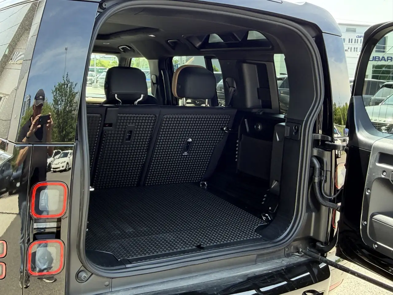 Land Rover Defender снимка Land Rover Defender