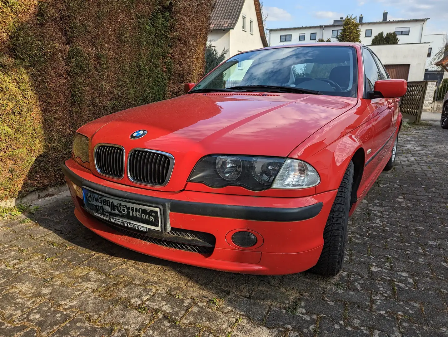 BMW 320 320i Limousine Kırmızı - 2