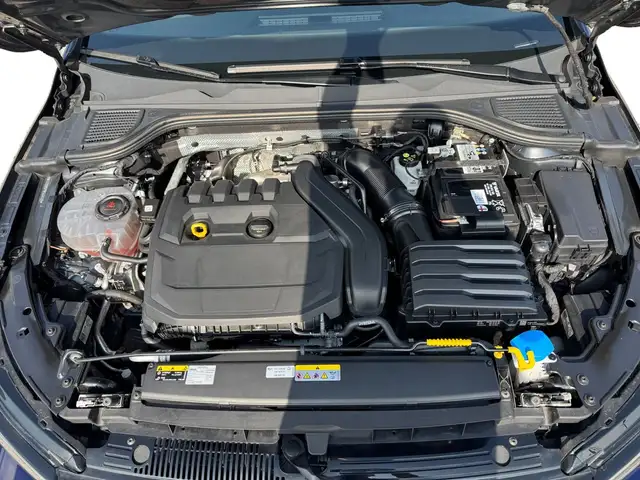 Volkswagen Golf view 12