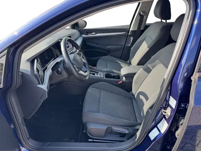Volkswagen Golf view 4