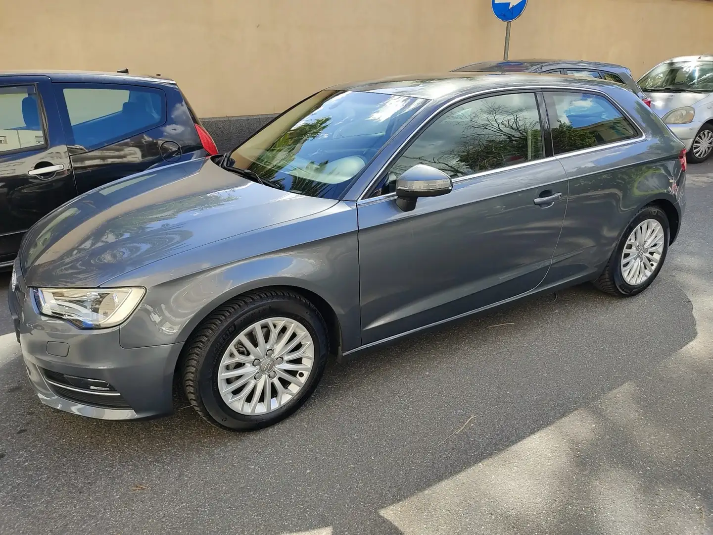 Audi A3 Sportback 1.4 tfsi Ambition - 1