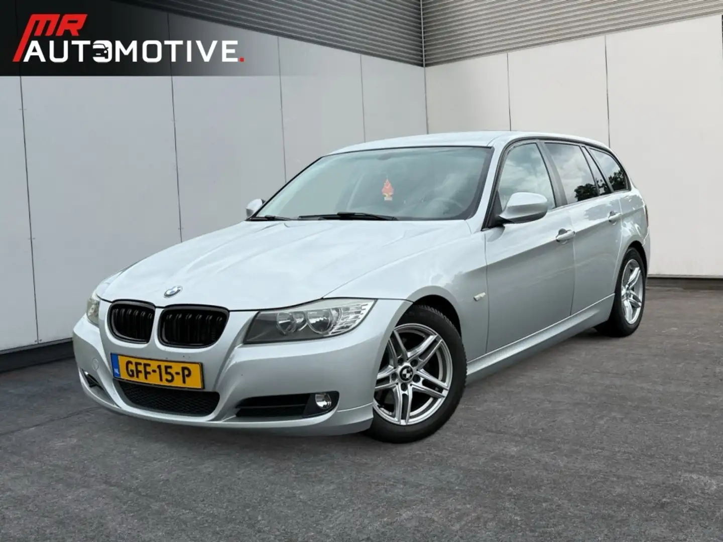BMW Touring Sport - Carplay, Trekhaak, Navi Gri - 1