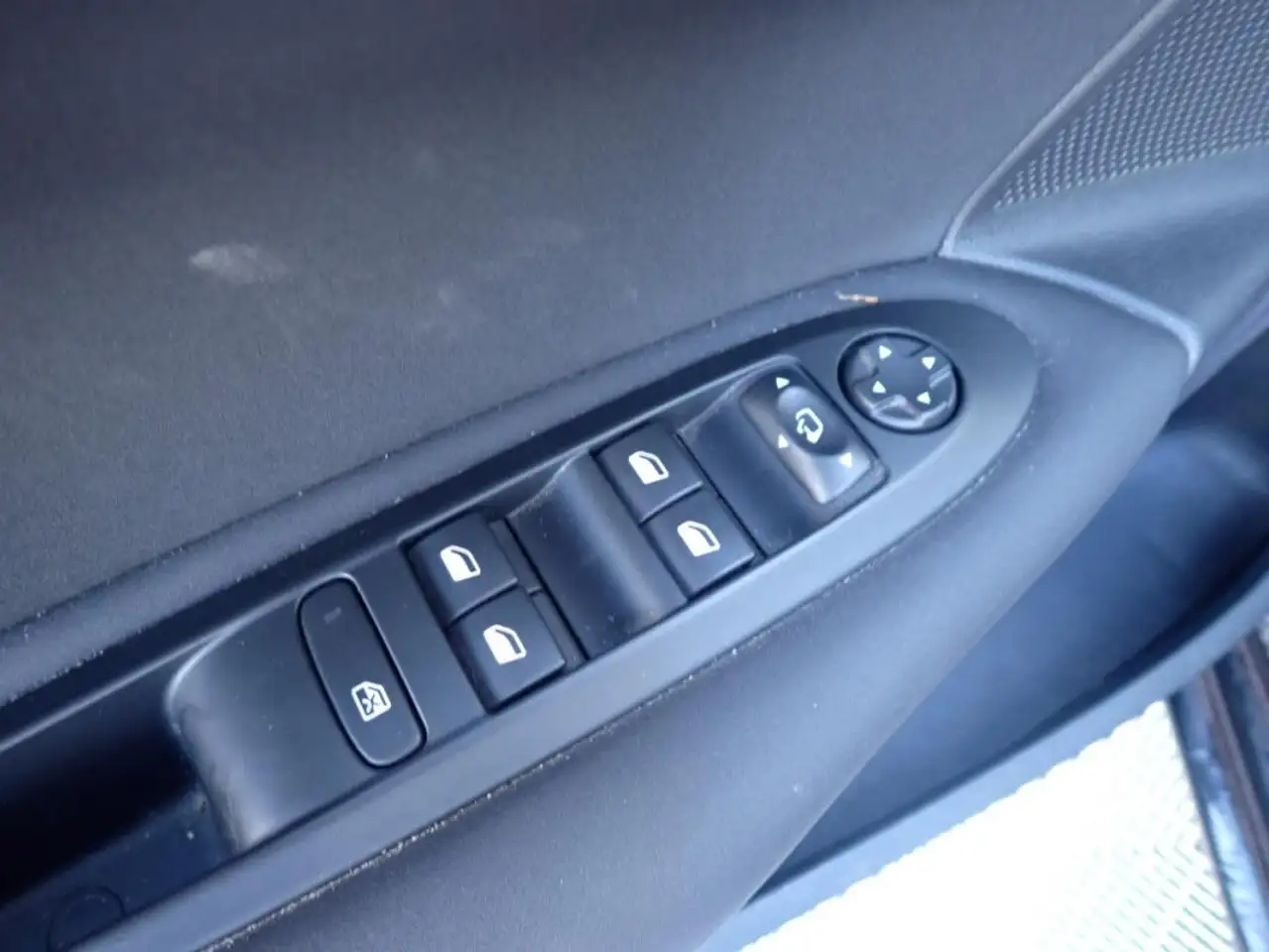 Citroen C4 Berline — photo 11