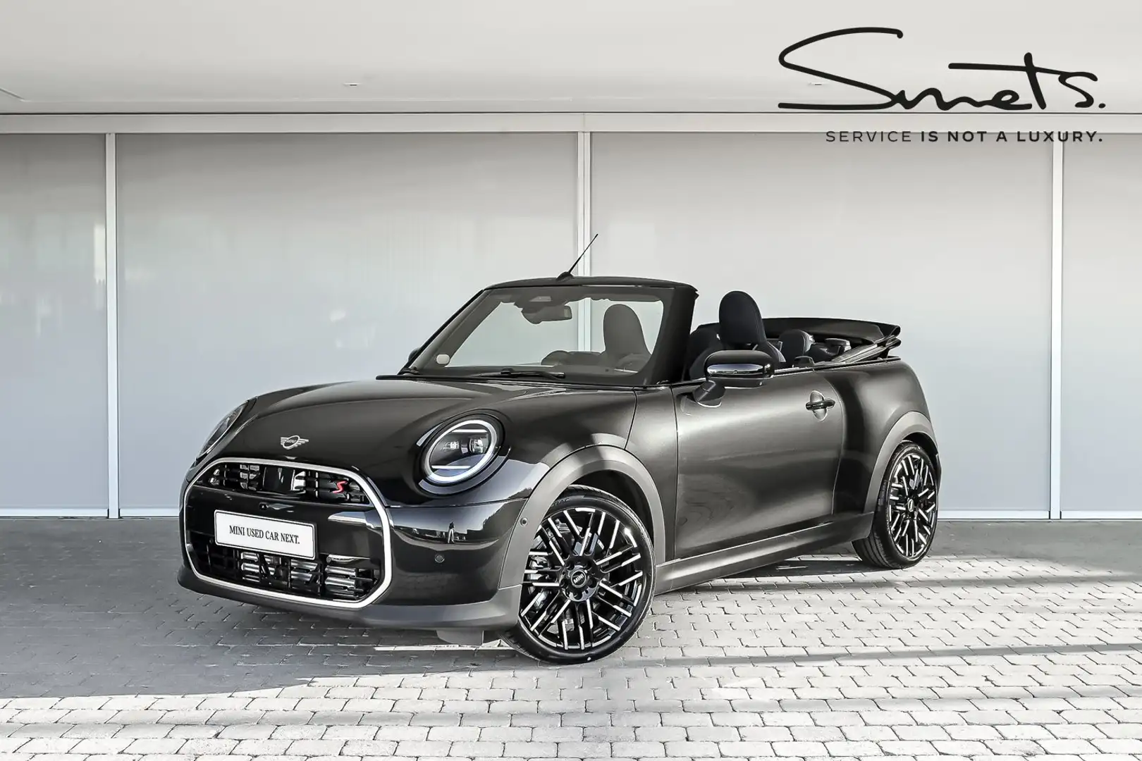 MINI Cooper S Cabrio Favoured Trim - Pack XL Zwart - 1