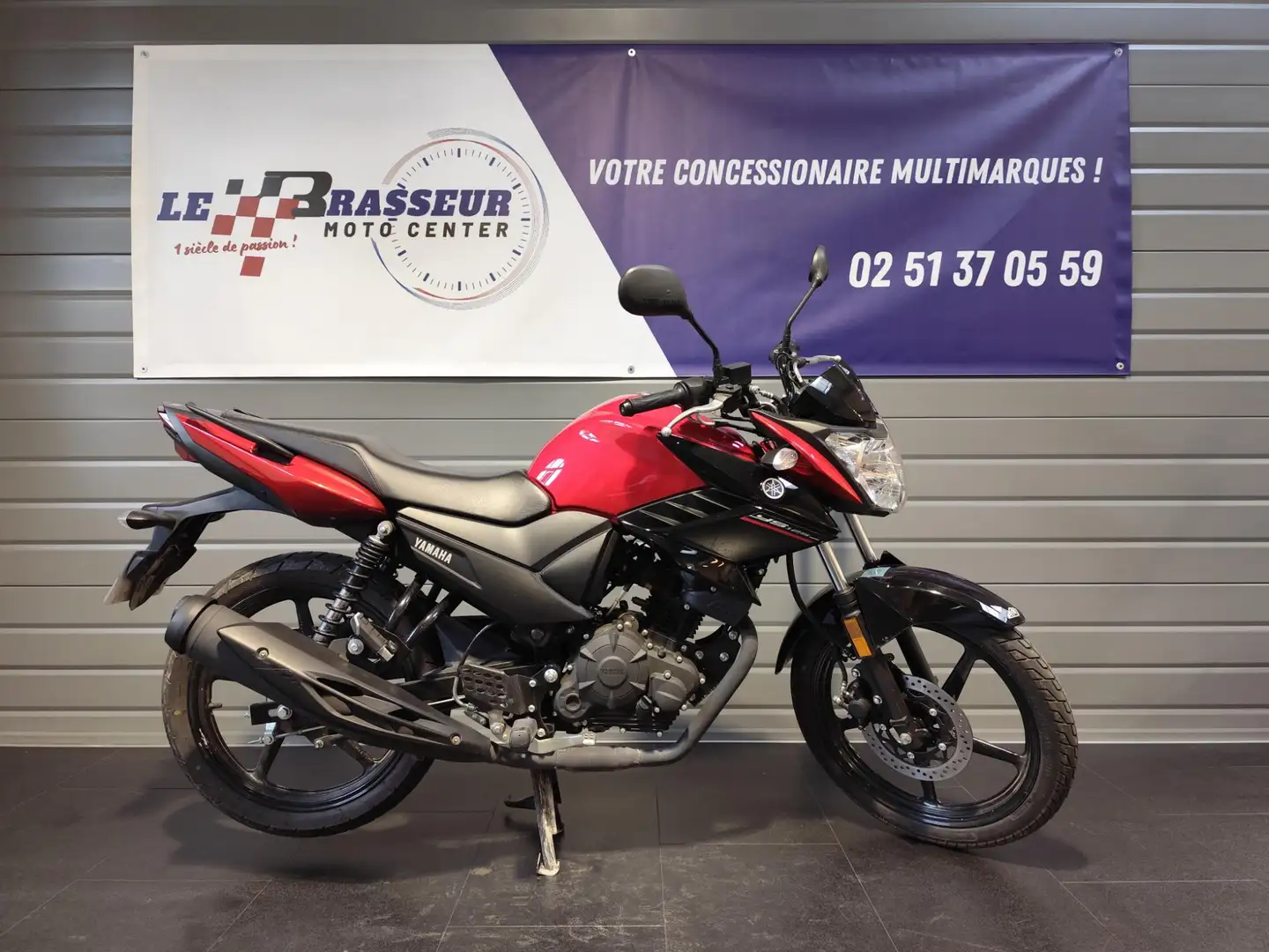 Yamaha YS 125 Červená - 1