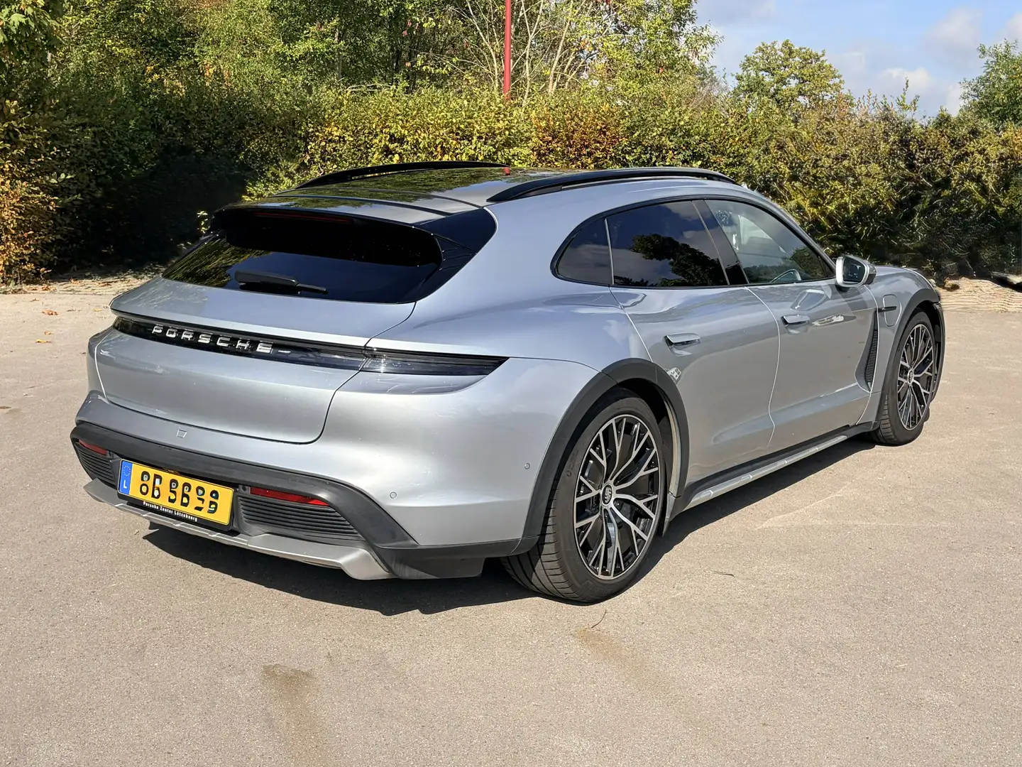 Porsche Taycan Taycan Cross Turismo 93.4 kWh Taycan 4 Cross Turismo Plateado - 2