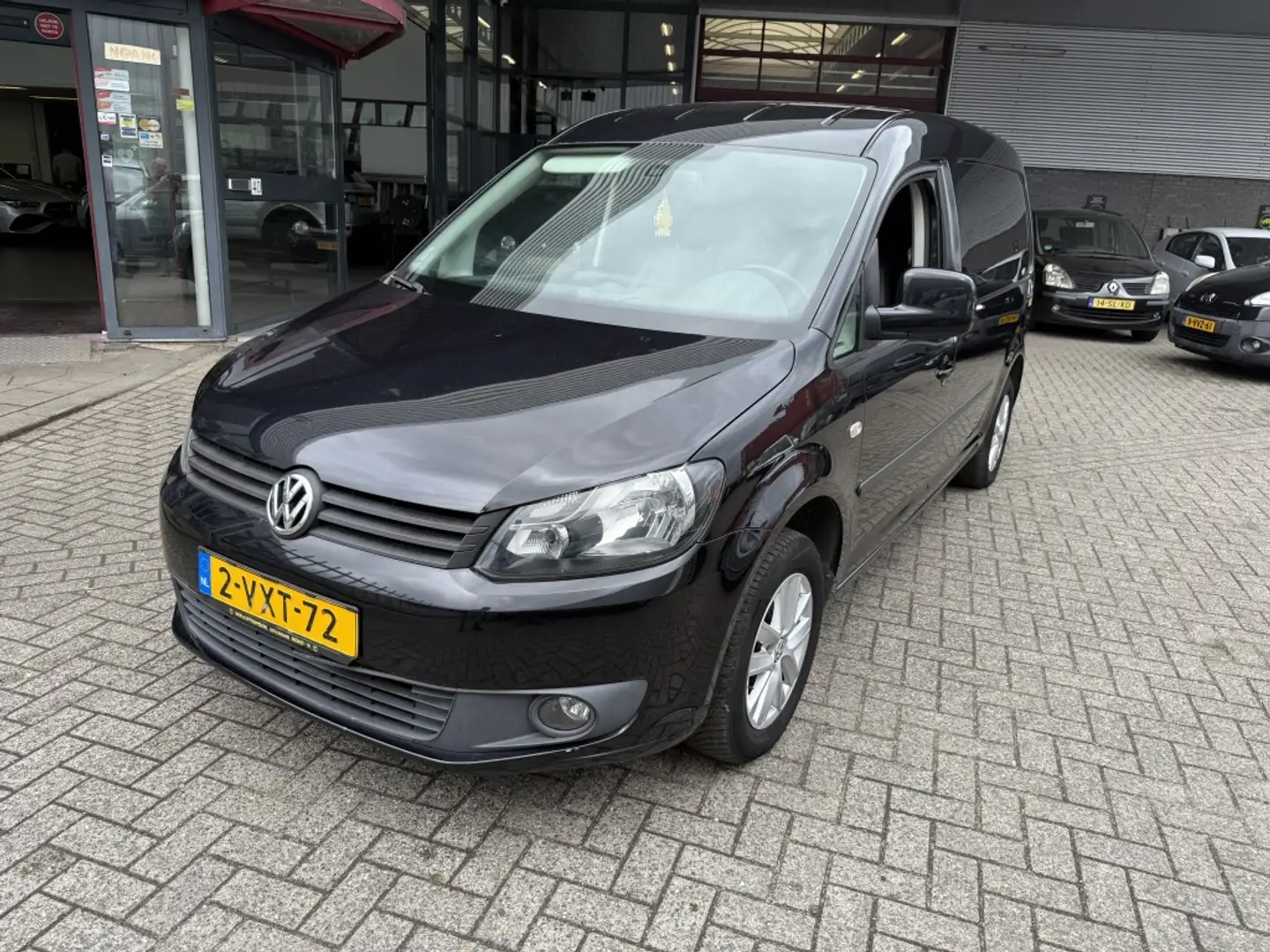 Volkswagen Caddy 1.6 TDI Maxi Zwart - 1