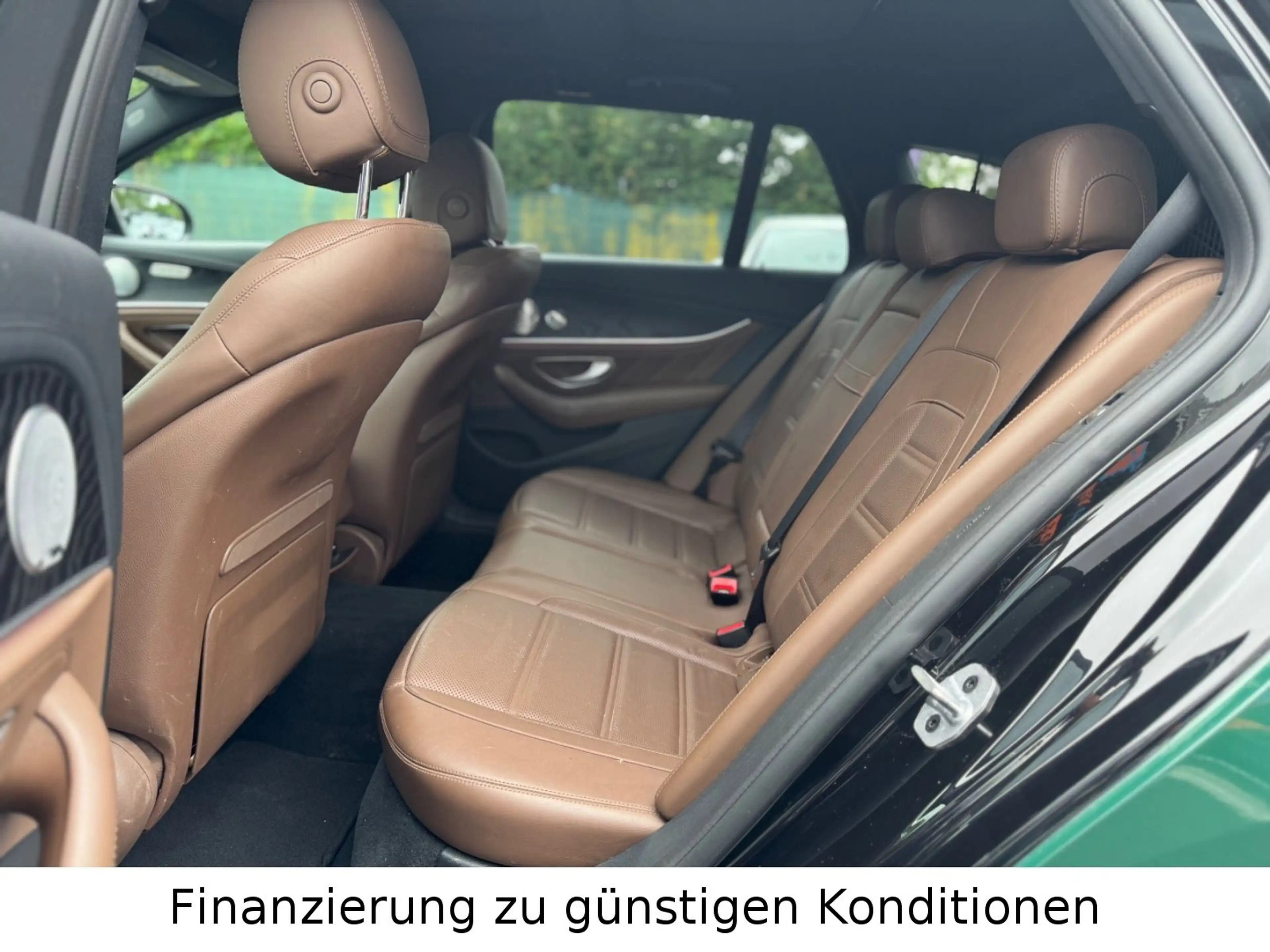 Mercedes-Benz E 63 AMG 4Matic T-Modell *PANO*HEAD-UP*360°* — photo 12