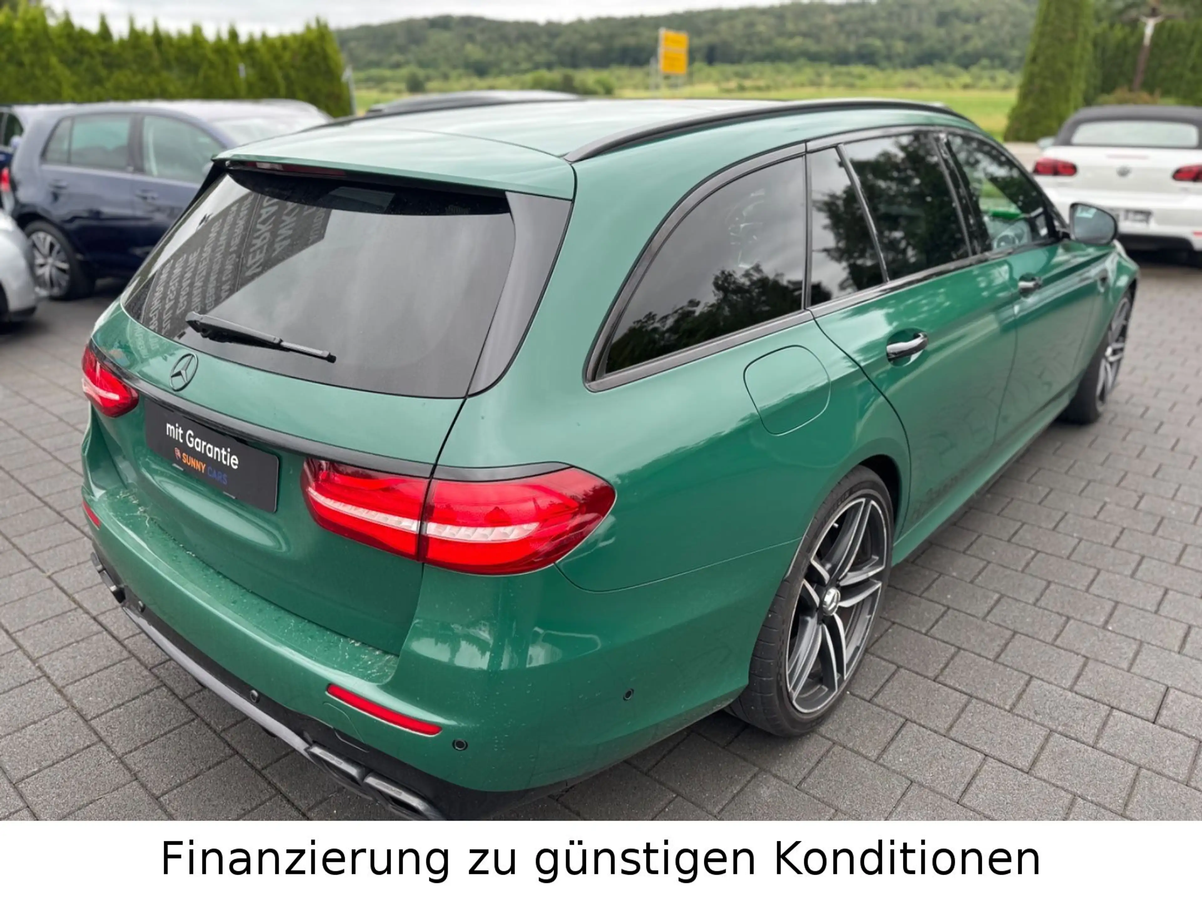 Mercedes-Benz E 63 AMG 4Matic T-Modell *PANO*HEAD-UP*360°* — photo 9