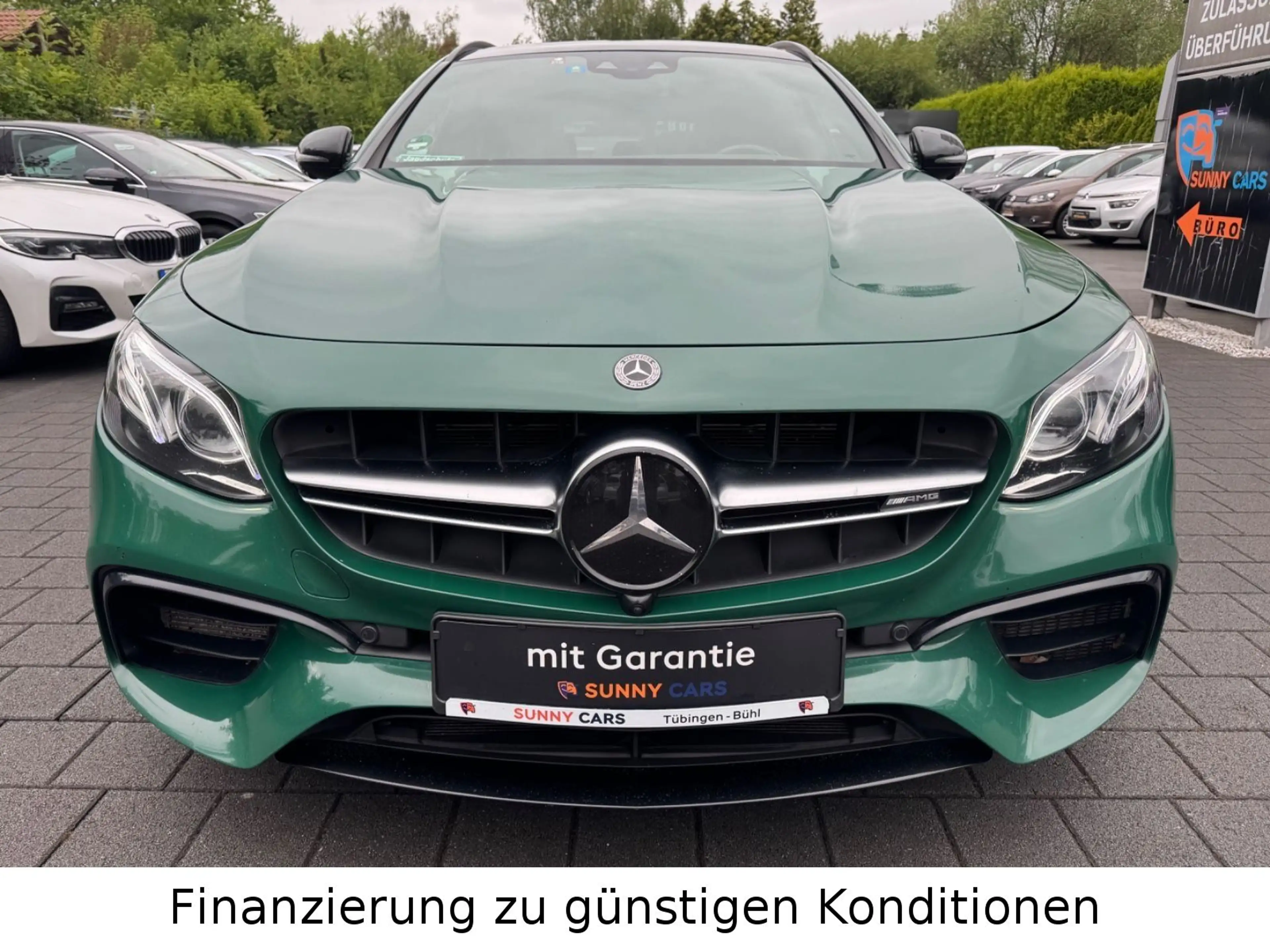 Mercedes-Benz E 63 AMG 4Matic T-Modell *PANO*HEAD-UP*360°* — photo 3
