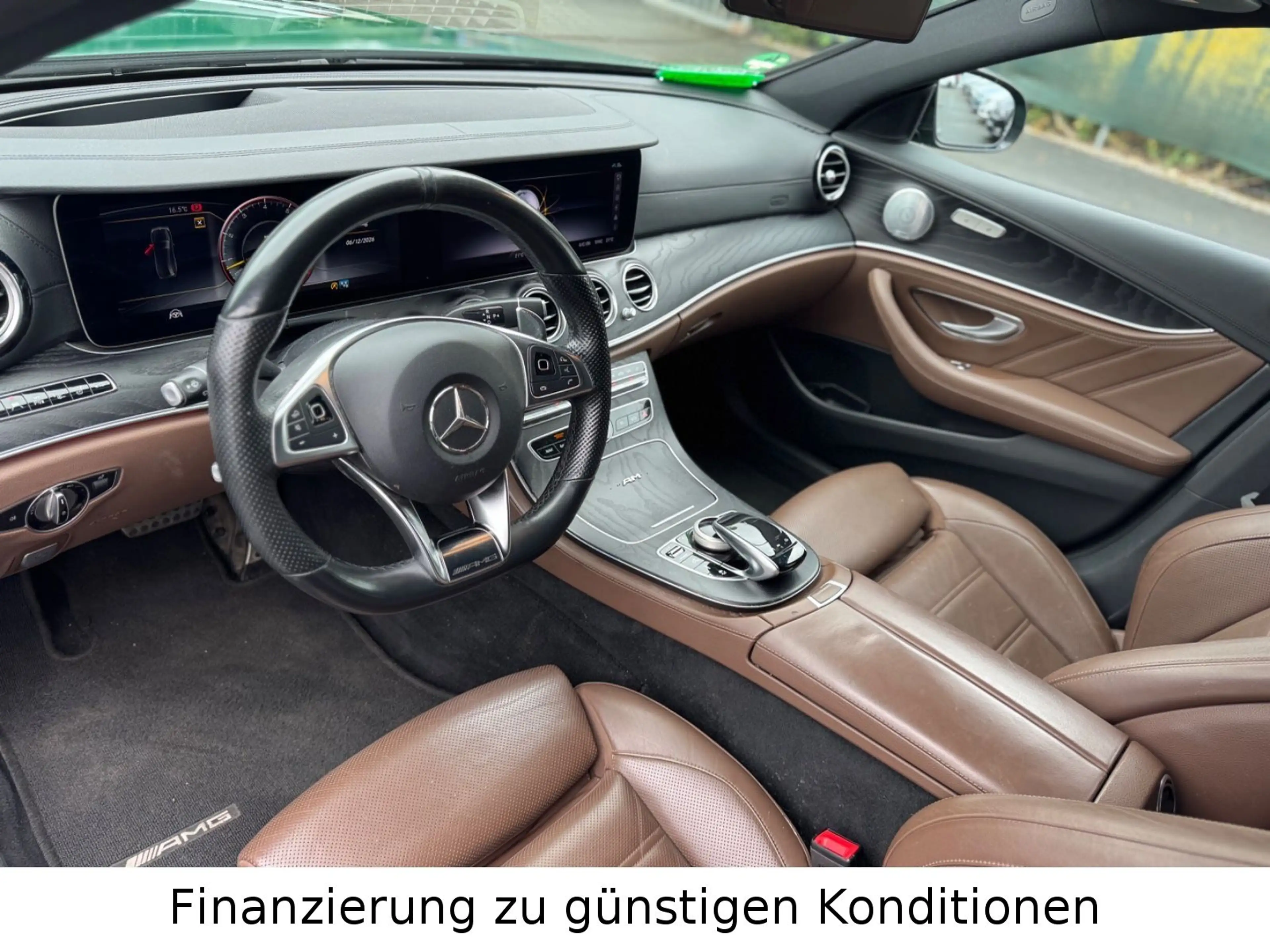 Mercedes-Benz E 63 AMG 4Matic T-Modell *PANO*HEAD-UP*360°* — photo 11