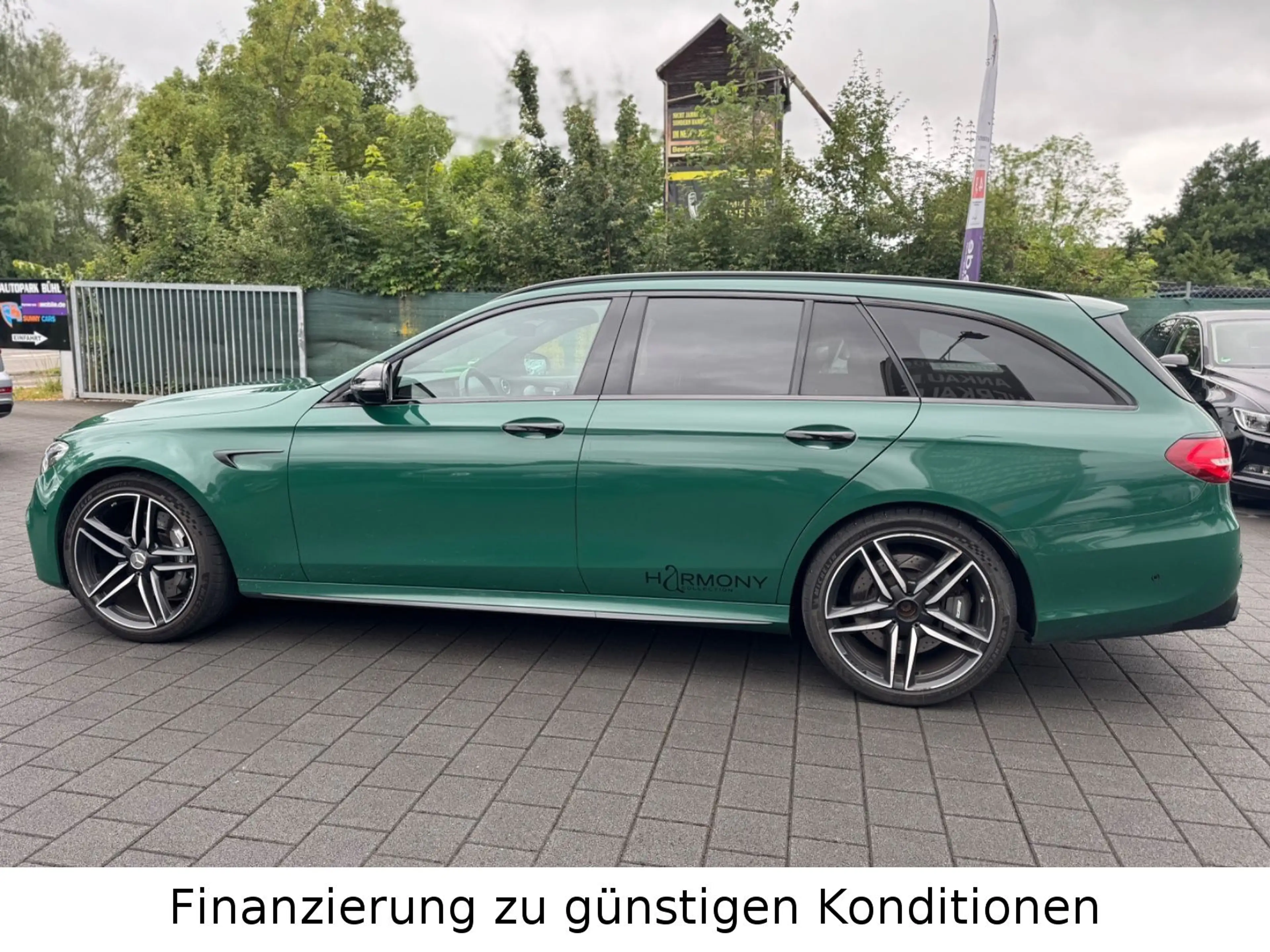 Mercedes-Benz E 63 AMG 4Matic T-Modell *PANO*HEAD-UP*360°* — photo 6