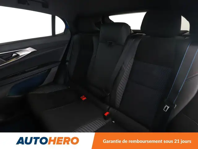 Renault Rafale view 14
