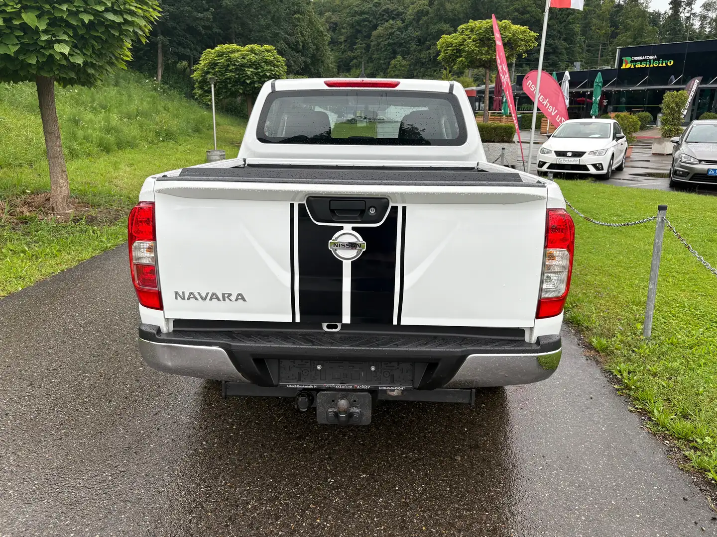 Nissan Navara Weiß - 2