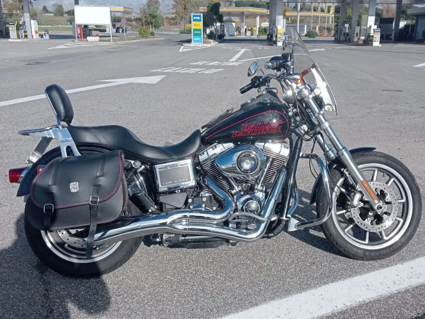 Harley-Davidson Low Rider Negru - 2