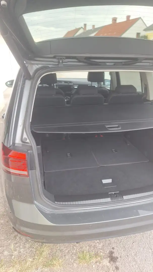 Volkswagen Touran Sky 1,6 SCR TDI DSG 7 Sitze - 2