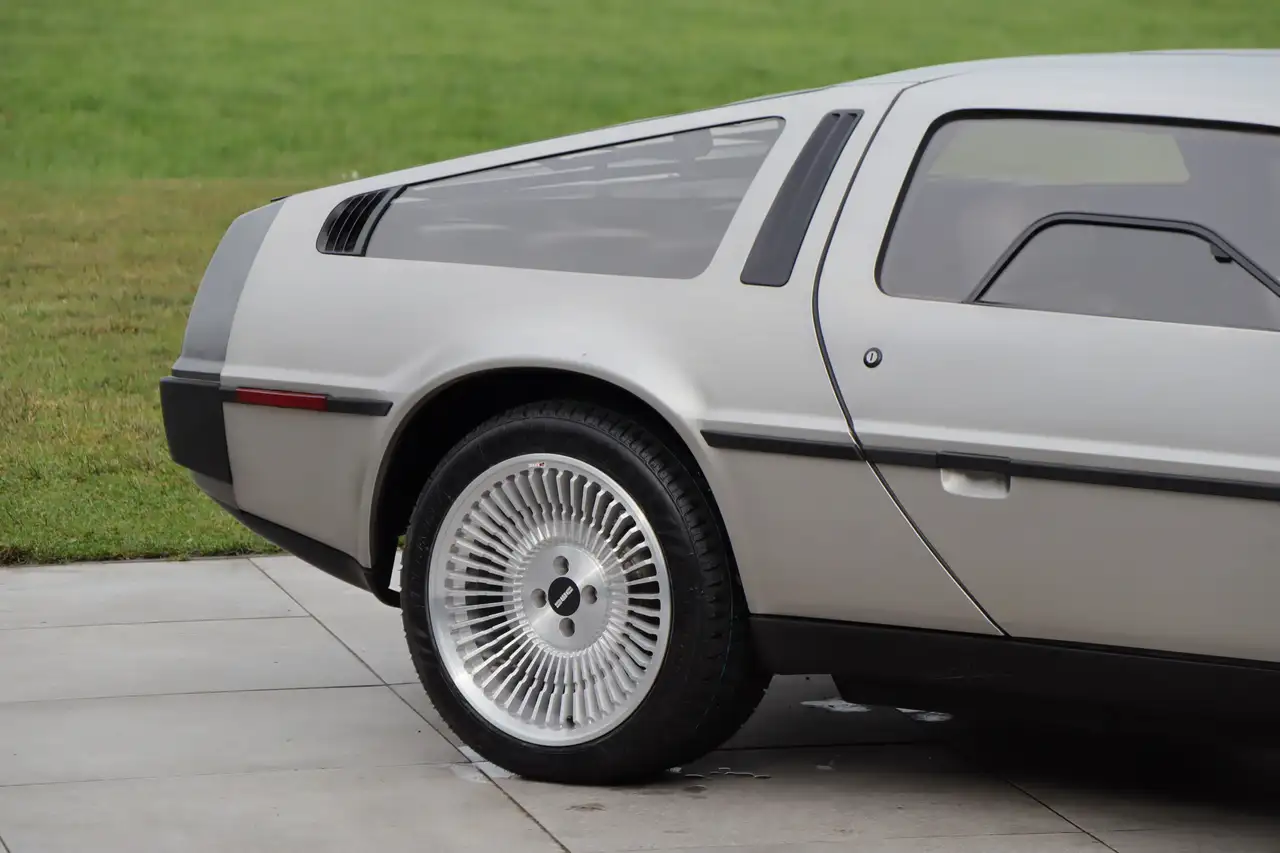 Delorean DMC-12 - New chassis, Unique wheels, foto 8