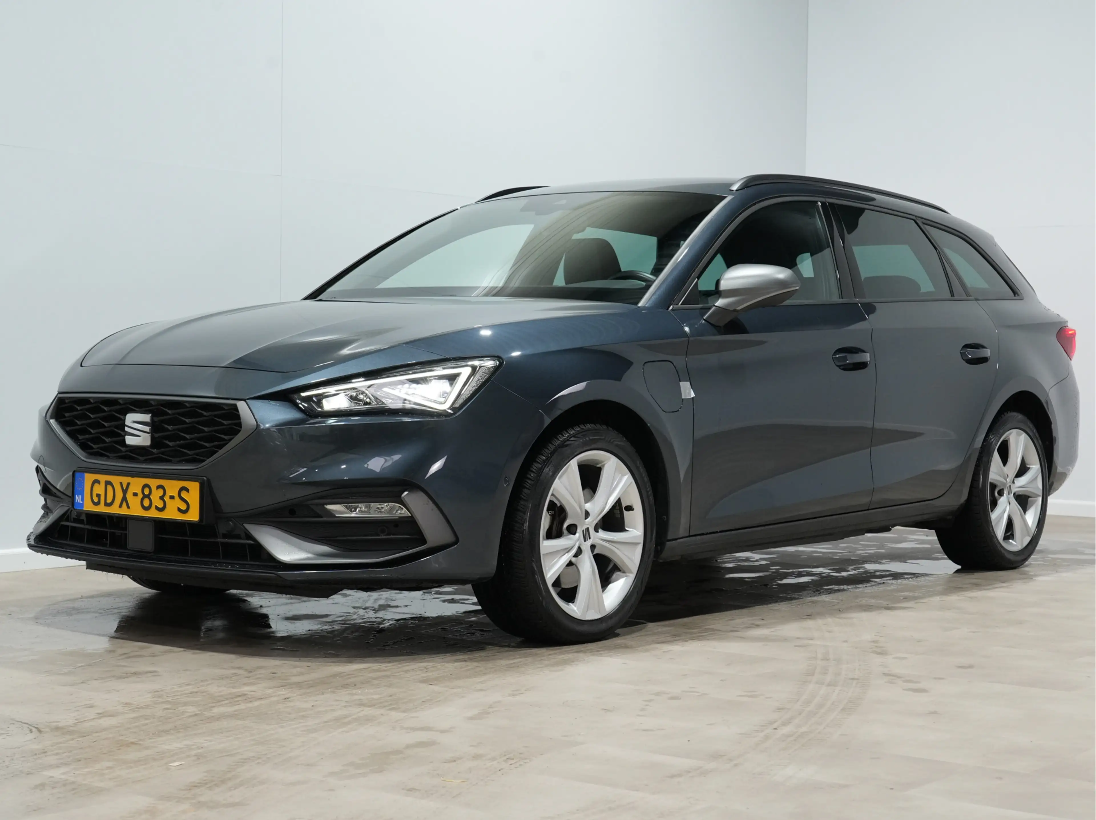 SEAT Leon e-Hybrid Sportstourer 1.4 204 pk TSI eHybrid PHEV FR Busine — photo 2