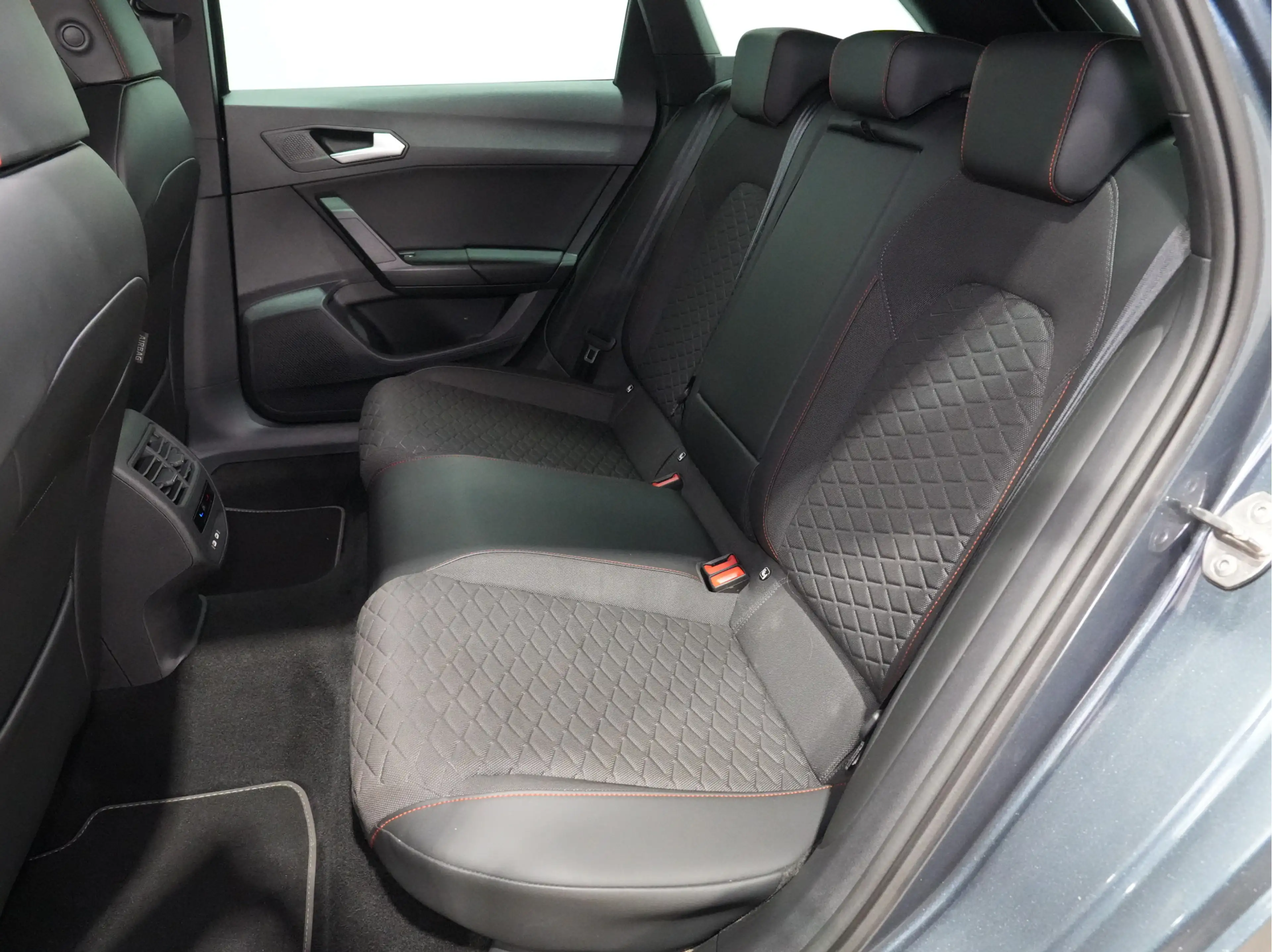 SEAT Leon e-Hybrid Sportstourer 1.4 204 pk TSI eHybrid PHEV FR Busine — photo 13
