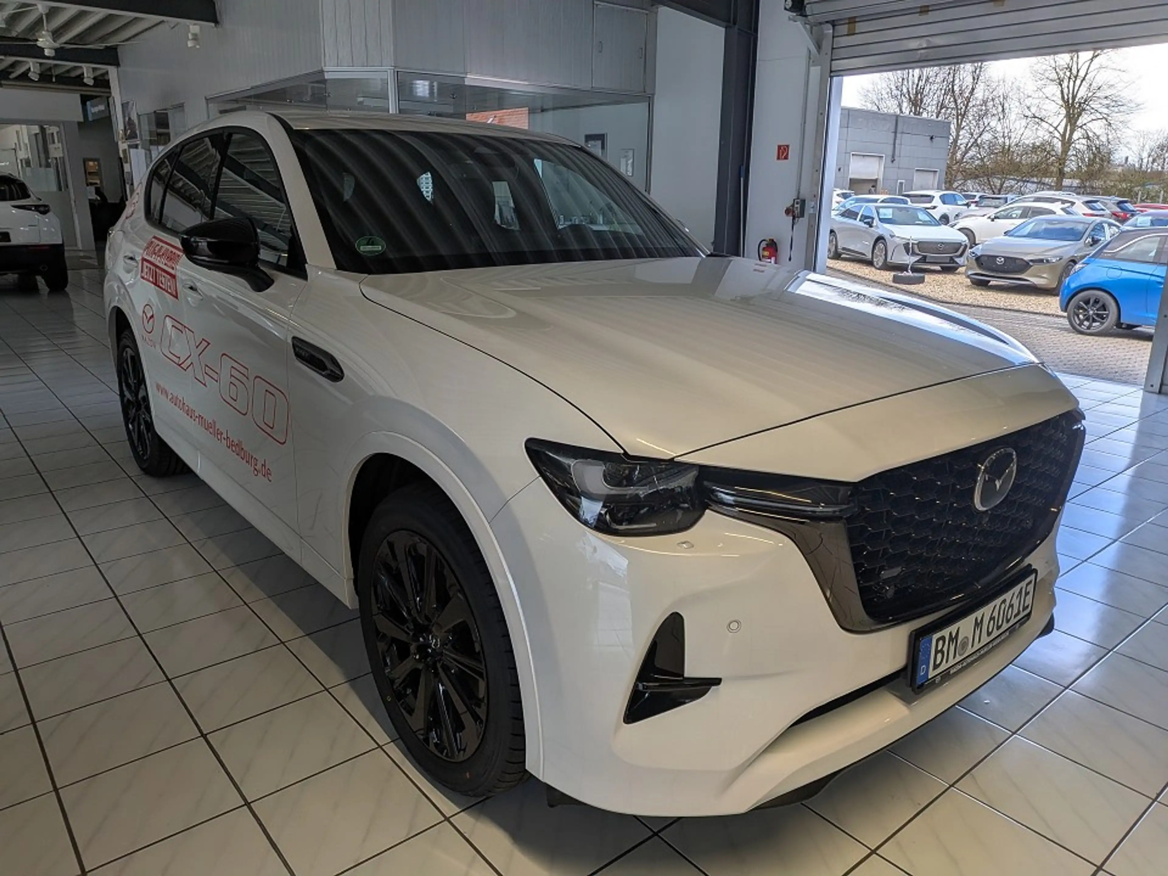 Mazda CX-60 2.5L e-SKYACTIV PHEV 327ps Homura Plus — photo 3