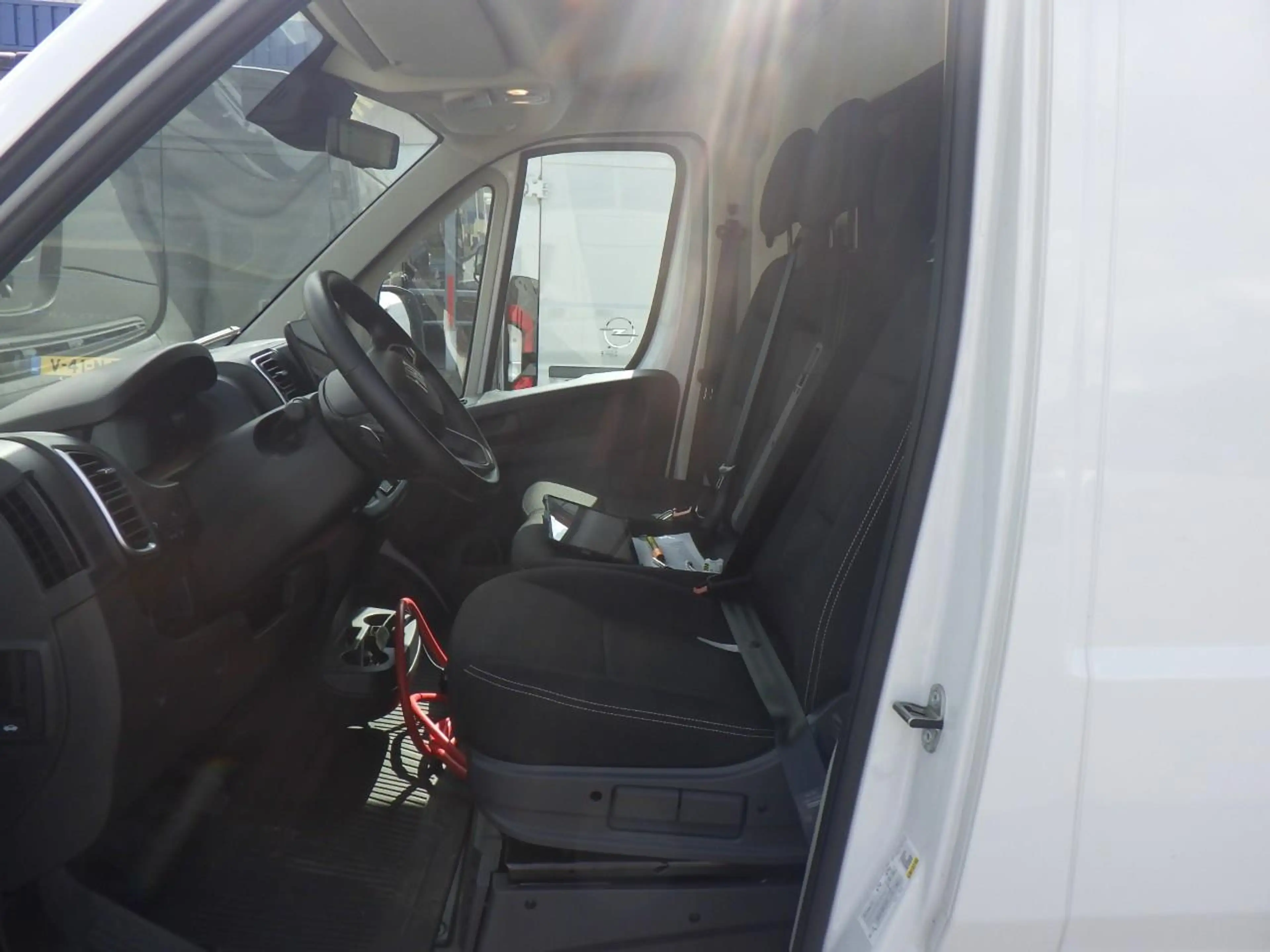Fiat Ducato E-Ducato L3H2 3,5T 110 kWh | 8 JAAR GARANTIE | CAM — photo 4