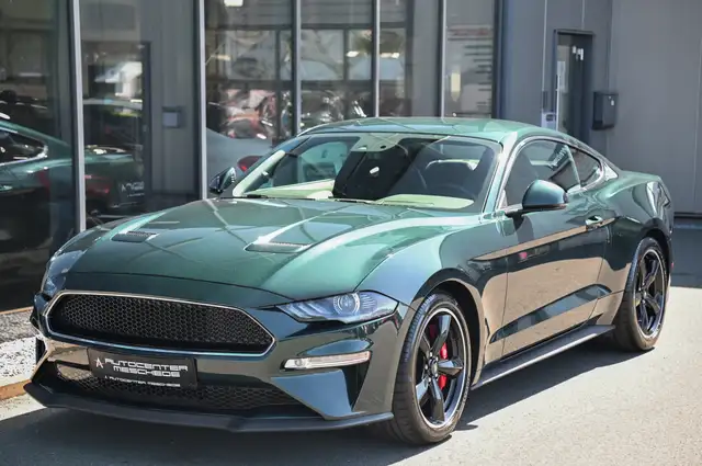 Ford Mustang view 2
