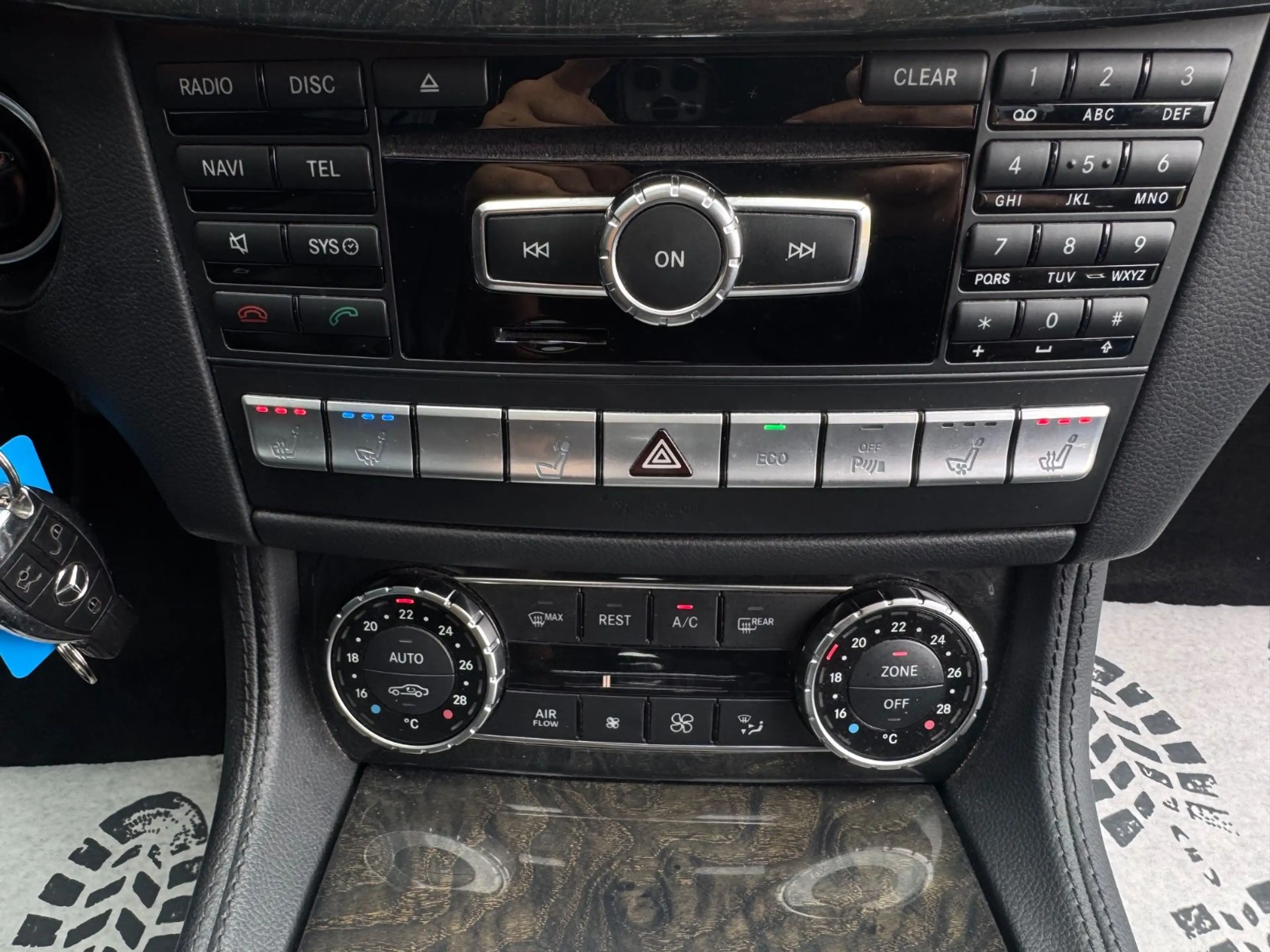 Mercedes-Benz CLS CLS 250 SB*HARMAN*MEMORY*AHK*SHZ*S-KLIMA*ACC* — photo 19