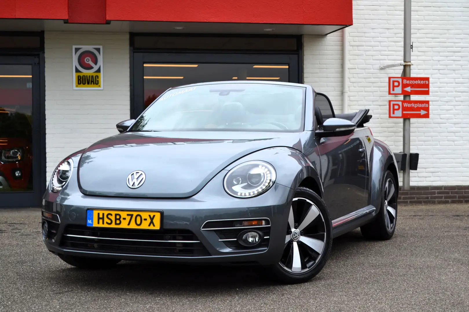 Volkswagen Beetle Cabriolet 1.2 TSI Design DSG-Automaat, 27.000 Km ! Grijs - 1