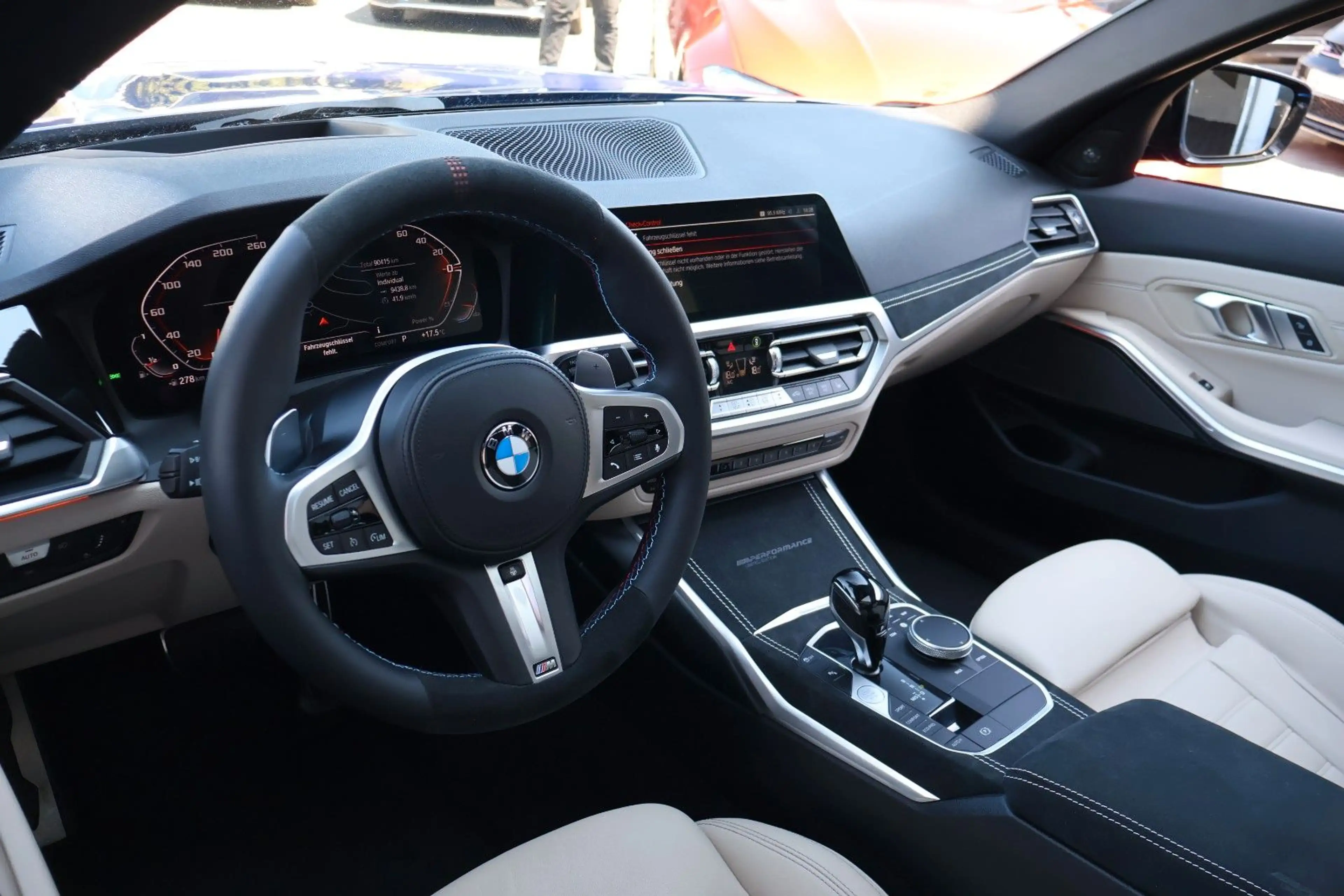 BMW 340 /HUD/H&K/TOTW/CARPLAY/FERNSTART/20" — photo 14