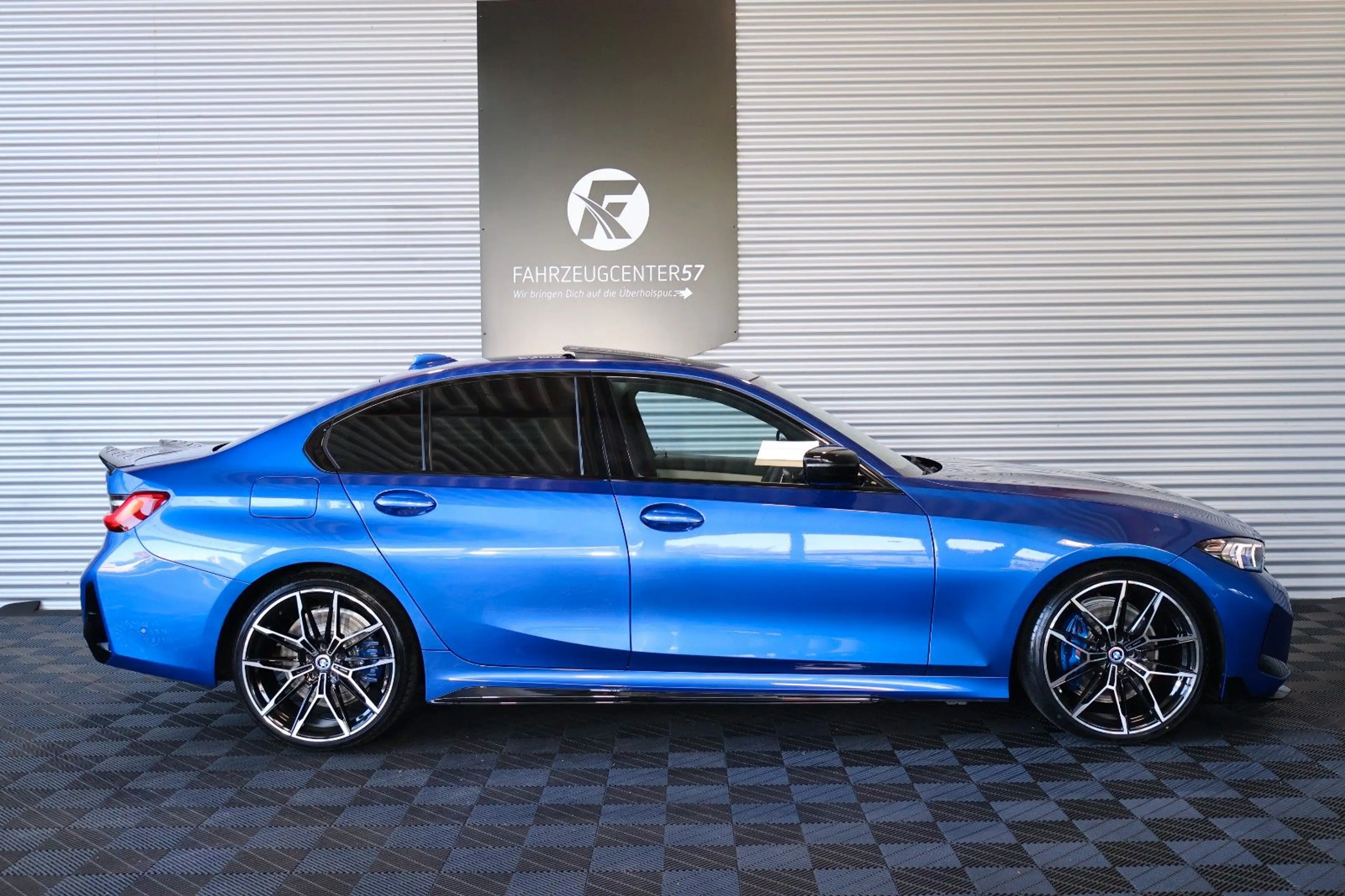 BMW 340 /HUD/H&K/TOTW/CARPLAY/FERNSTART/20" — photo 5