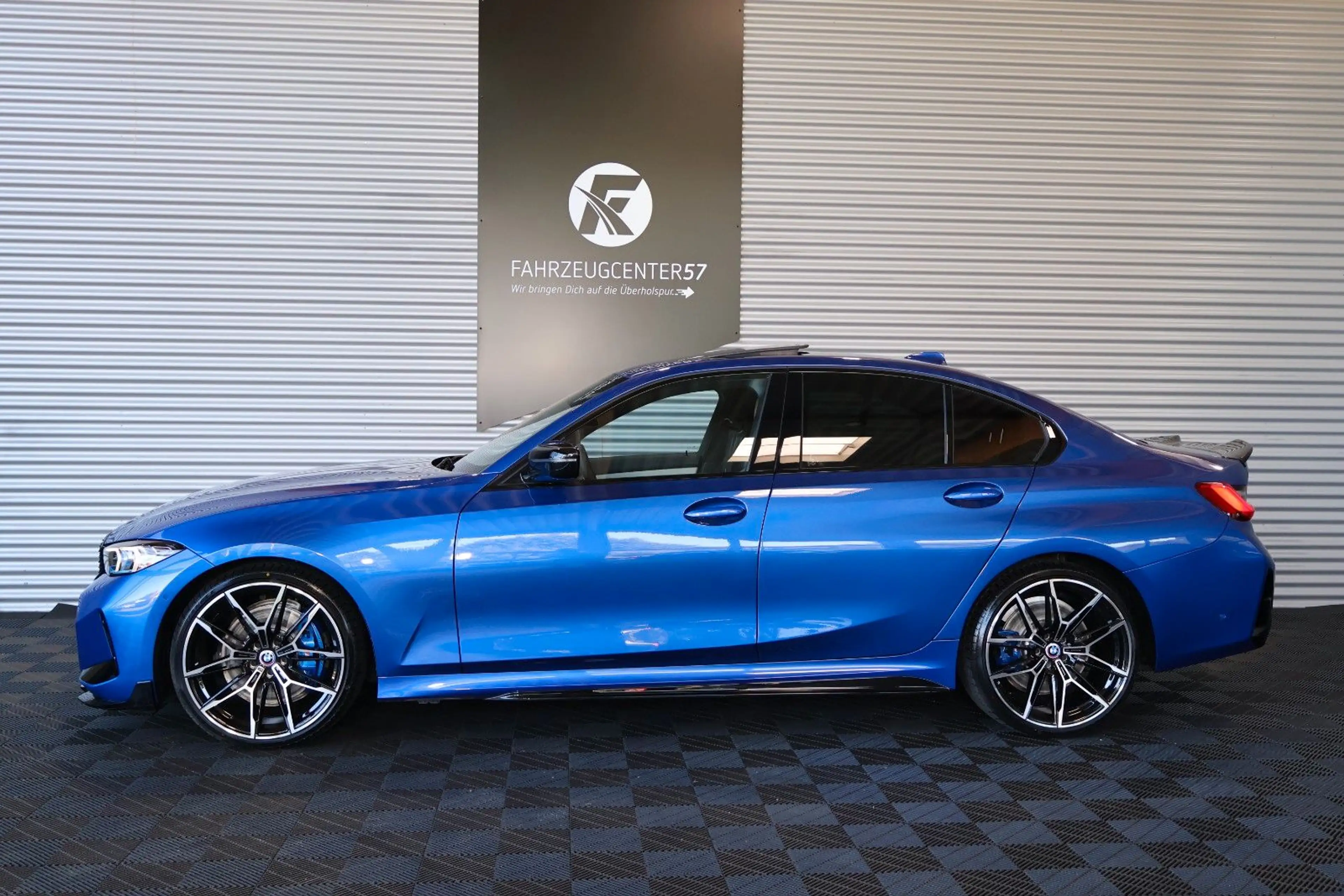BMW 340 /HUD/H&K/TOTW/CARPLAY/FERNSTART/20" — photo 2