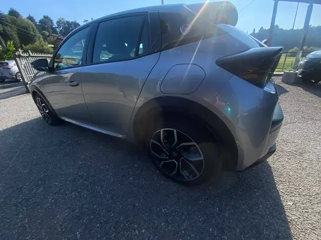 Lancia Ypsilon view 7