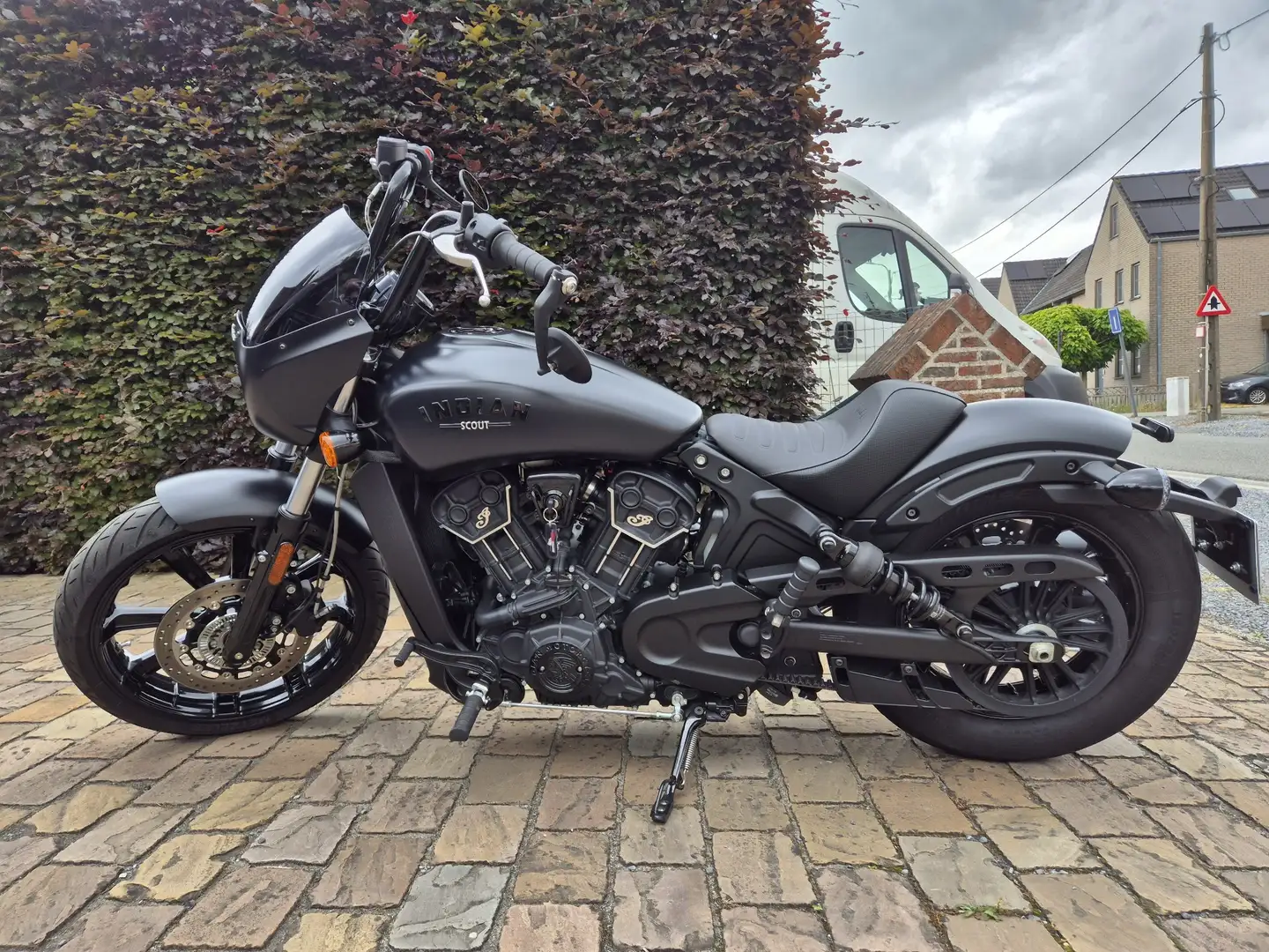 Indian Scout rogue Noir - 2