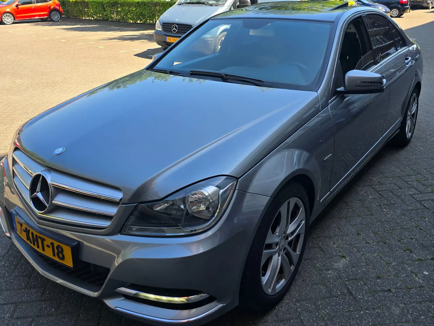 Mercedes-Benz C 180 C 180 BnsCl. Avant. Gris - 1