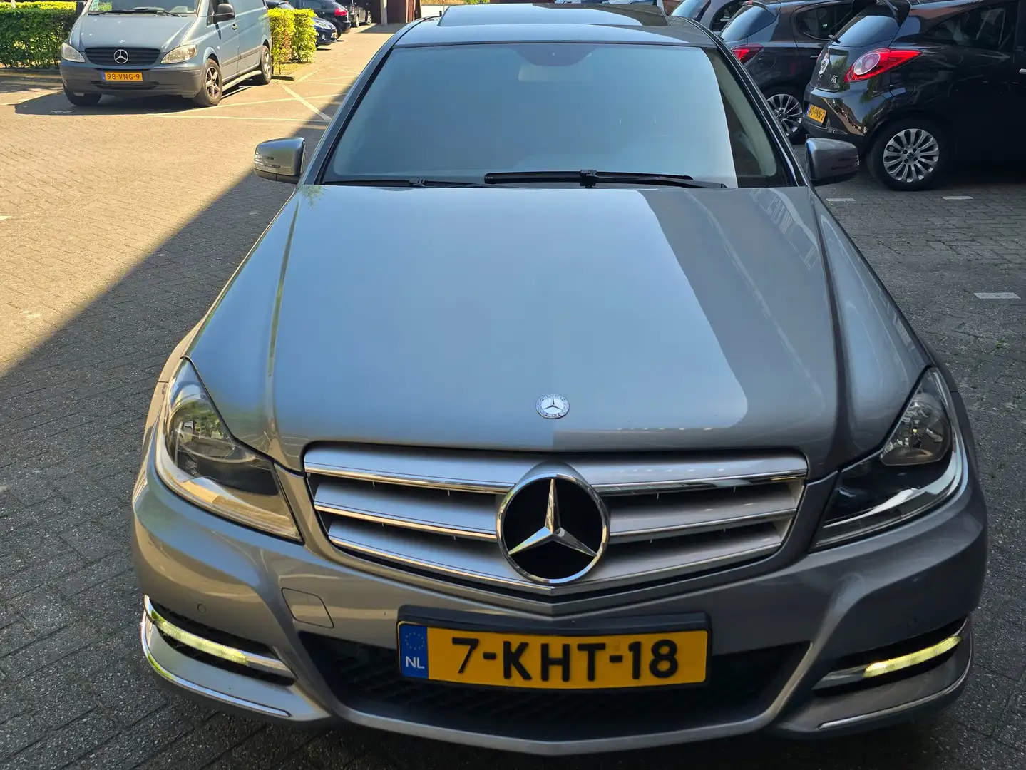 Mercedes-Benz C 180 C 180 BnsCl. Avant. Gris - 2