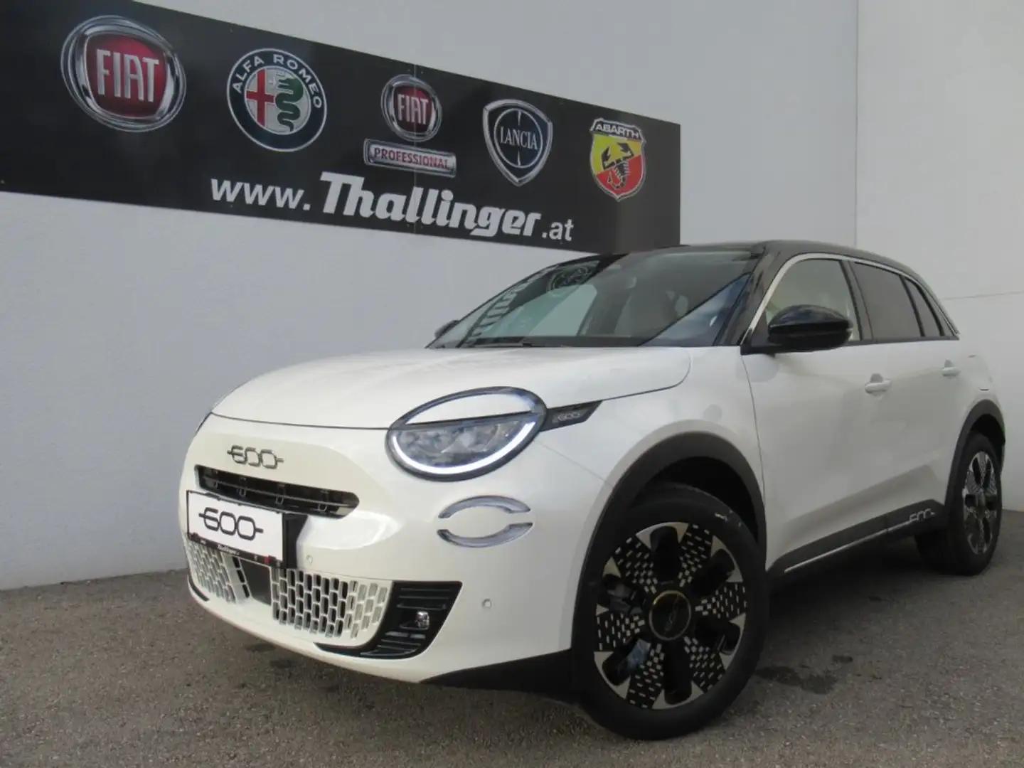 Fiat 600 Hybrid La Prima 145 **BICOLORE** Weiß - 2