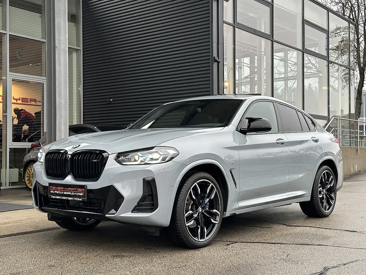 BMW X4 M 40i Aut. / Laser / AHK / Pano / Head Up Grau - 2