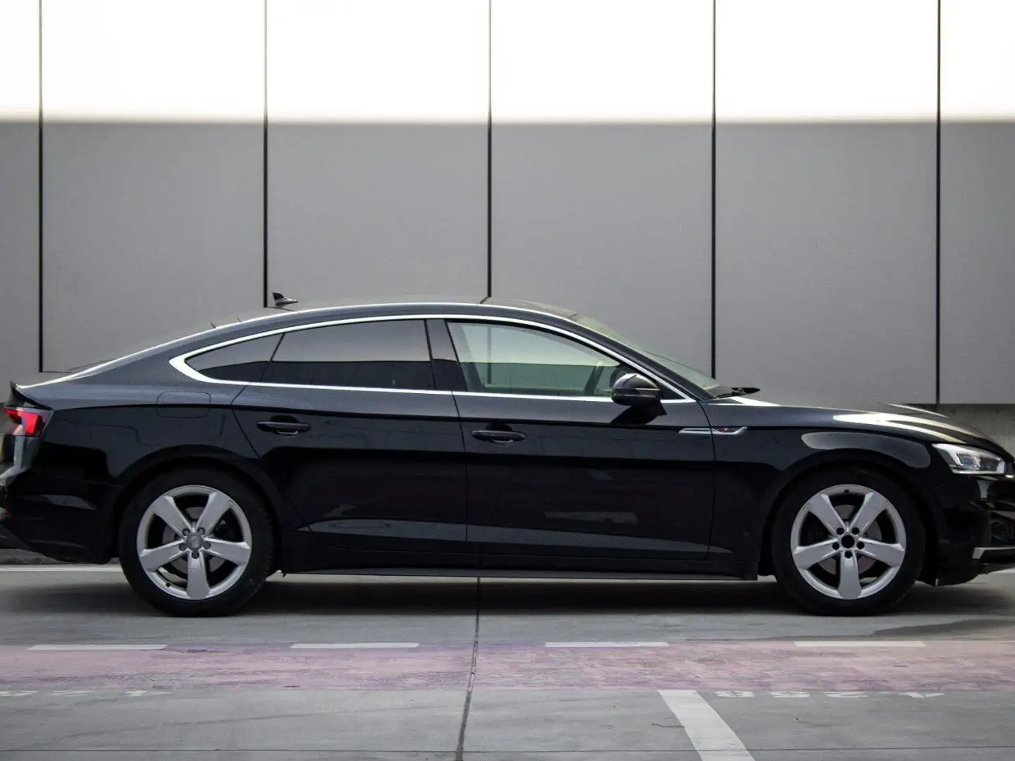 Audi A5 Sportback g-tron 2.0 TFSI S tronic Schwarz - 2