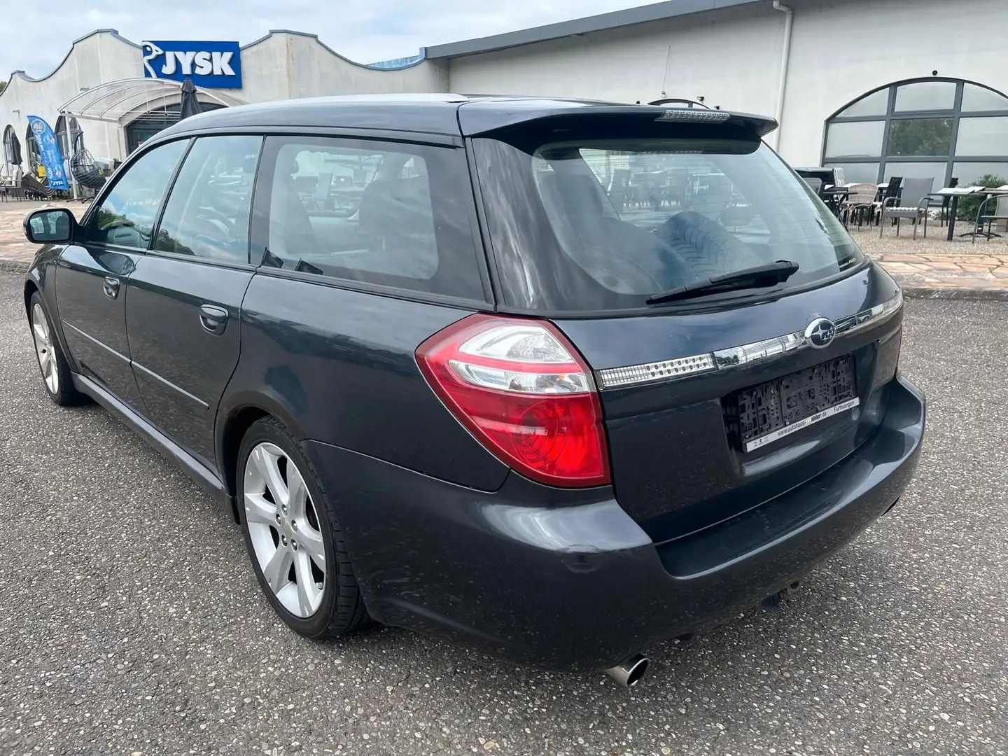 Subaru Legacy Kombi 4x4 ALLRAD AUTOMATIK Benzin Gas 2L Grau - 2