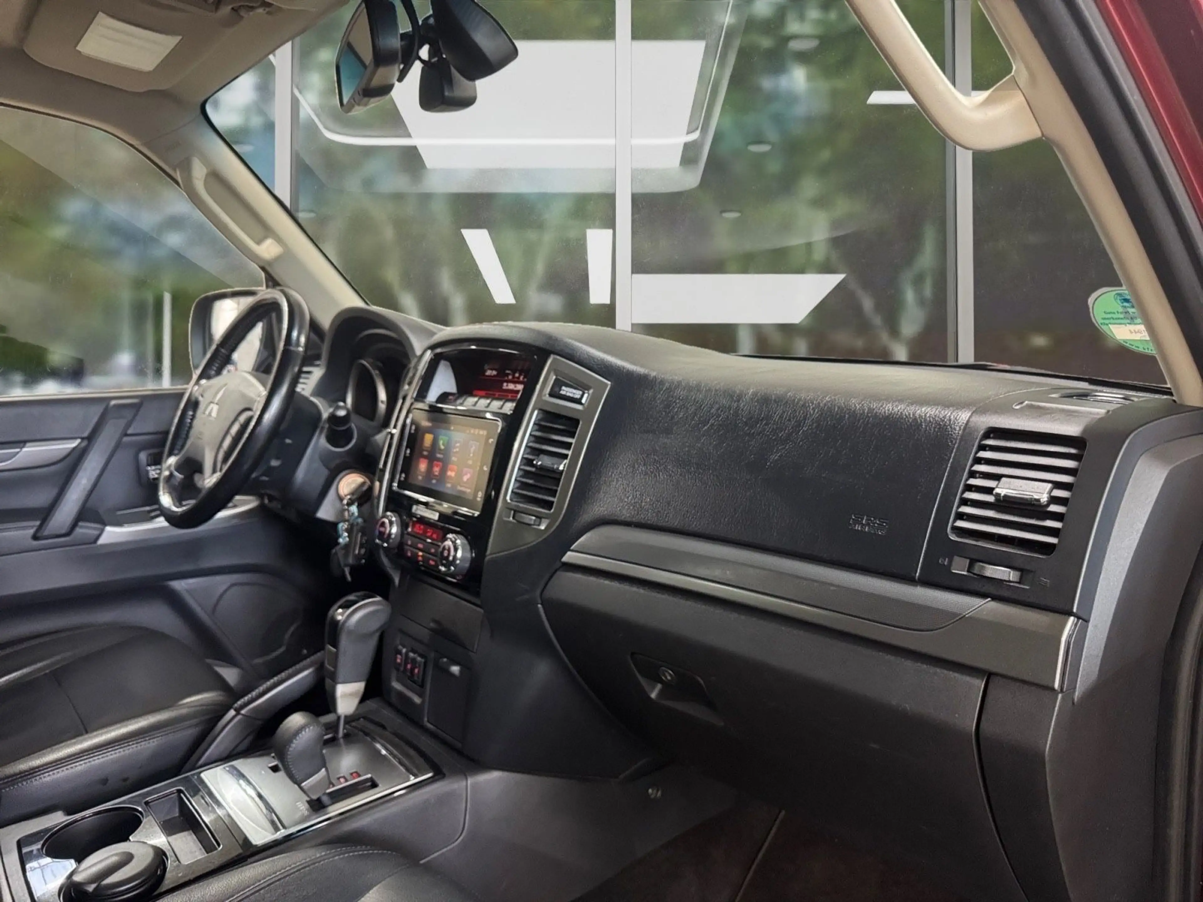 Mitsubishi Pajero 3,2 DI-D 4WD Automatik, 2.Hand, 7-Sitzer — photo 9
